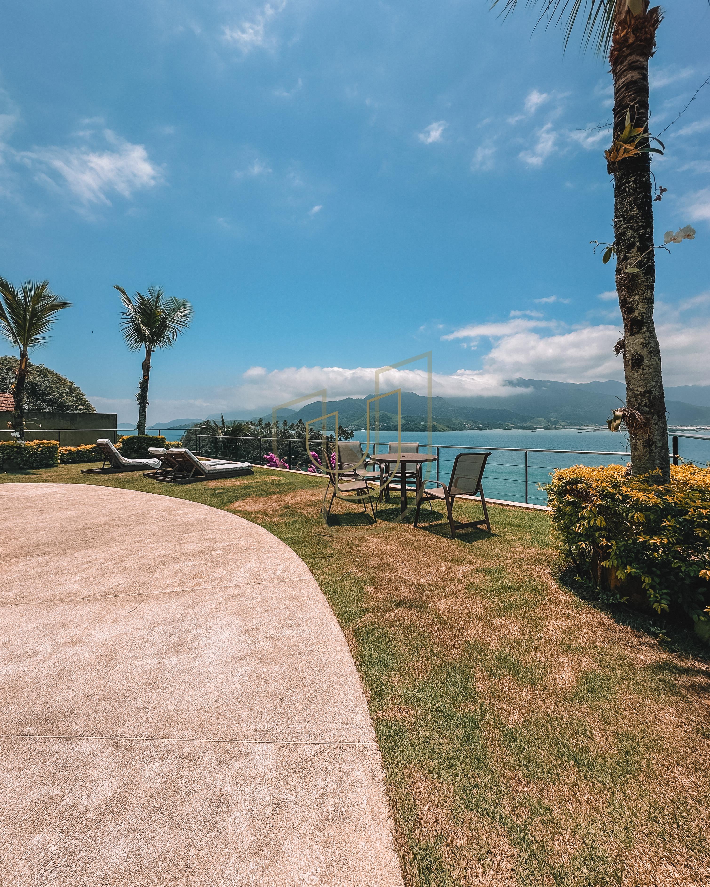 Mans&atilde;o incr&iacute;vel com vista mar e lazer suspenso em Ilhabela/SP  Ilhabela - 