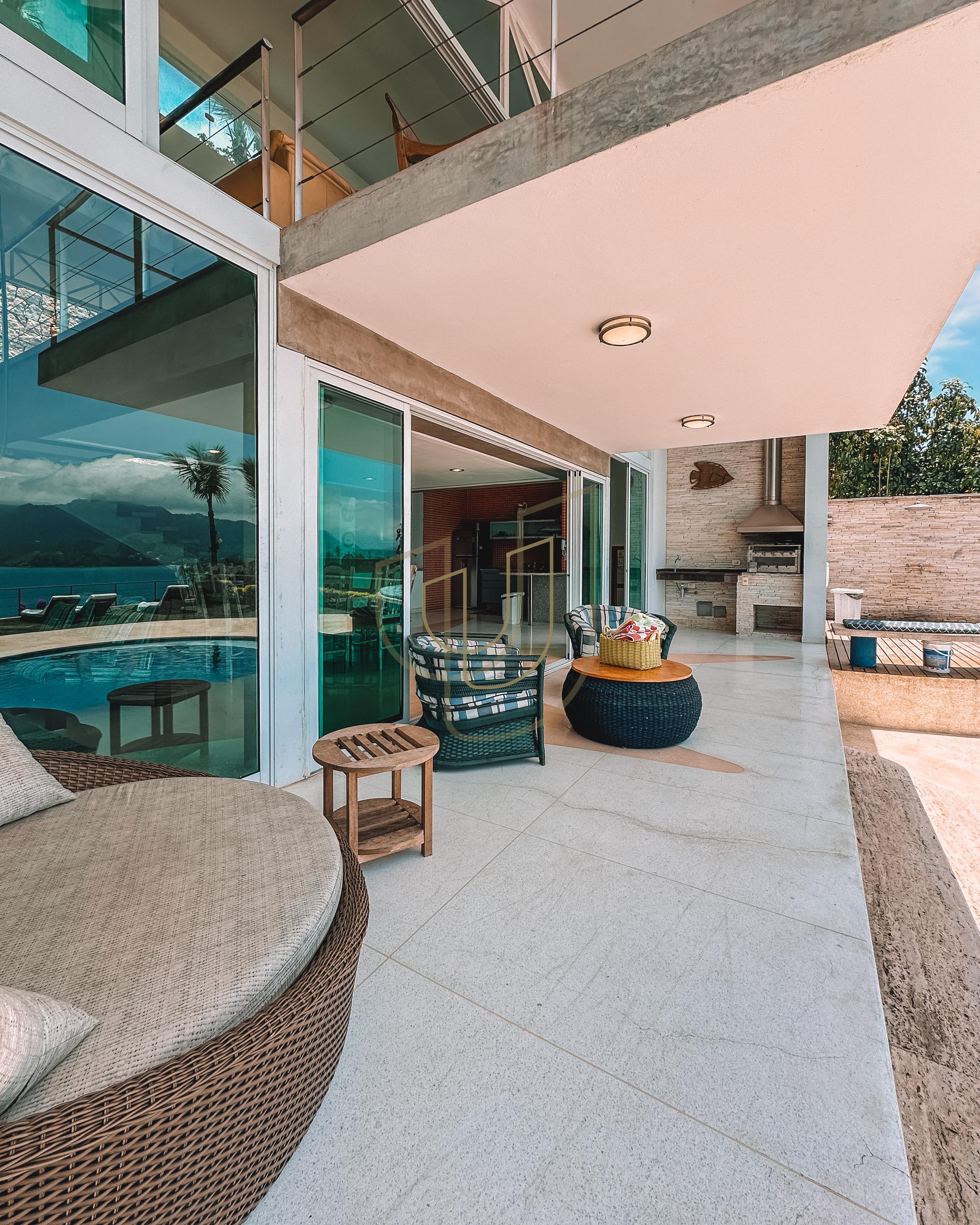 Mans&atilde;o incr&iacute;vel com vista mar e lazer suspenso em Ilhabela/SP  Ilhabela - 