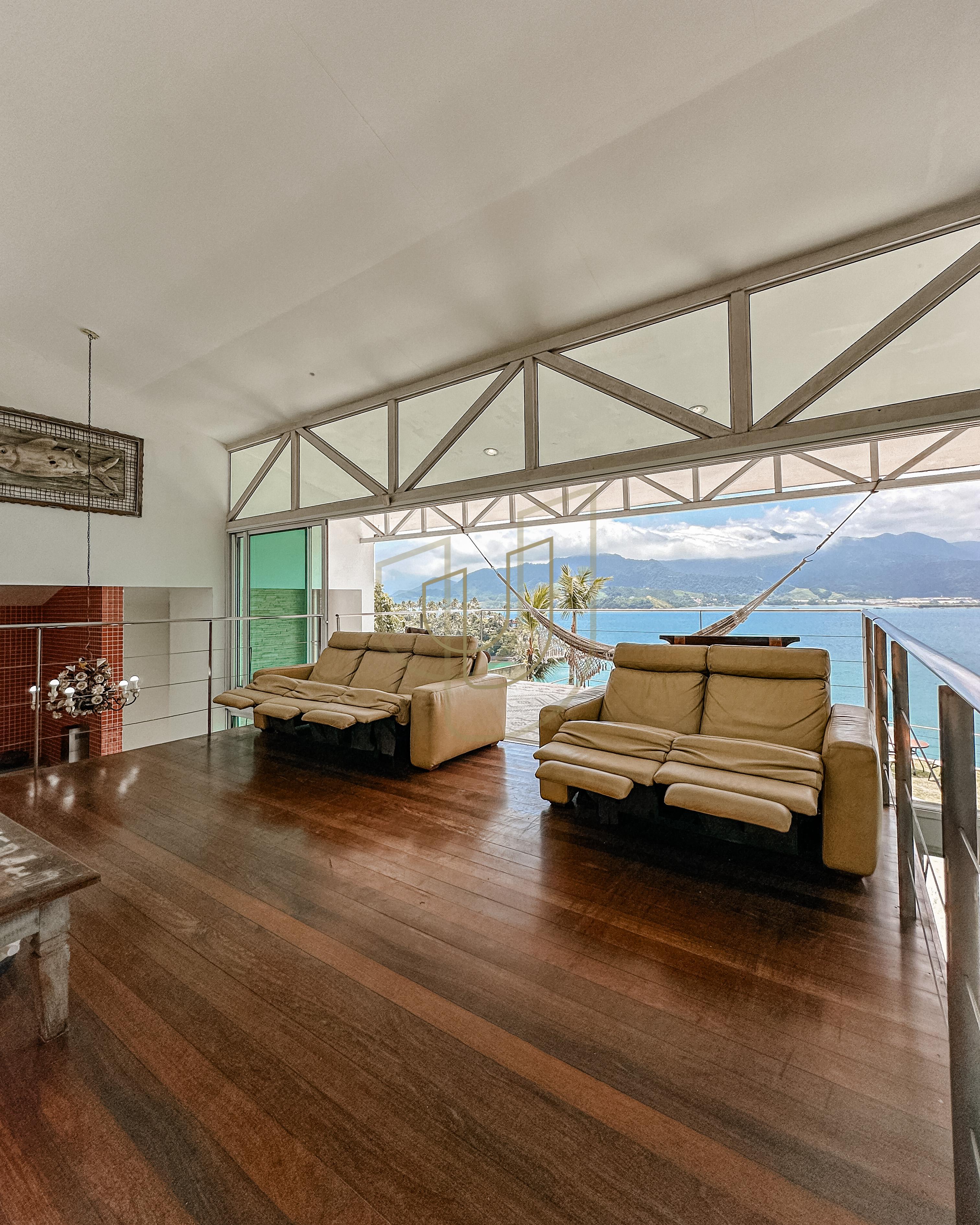 Mans&atilde;o incr&iacute;vel com vista mar e lazer suspenso em Ilhabela/SP  Ilhabela - 