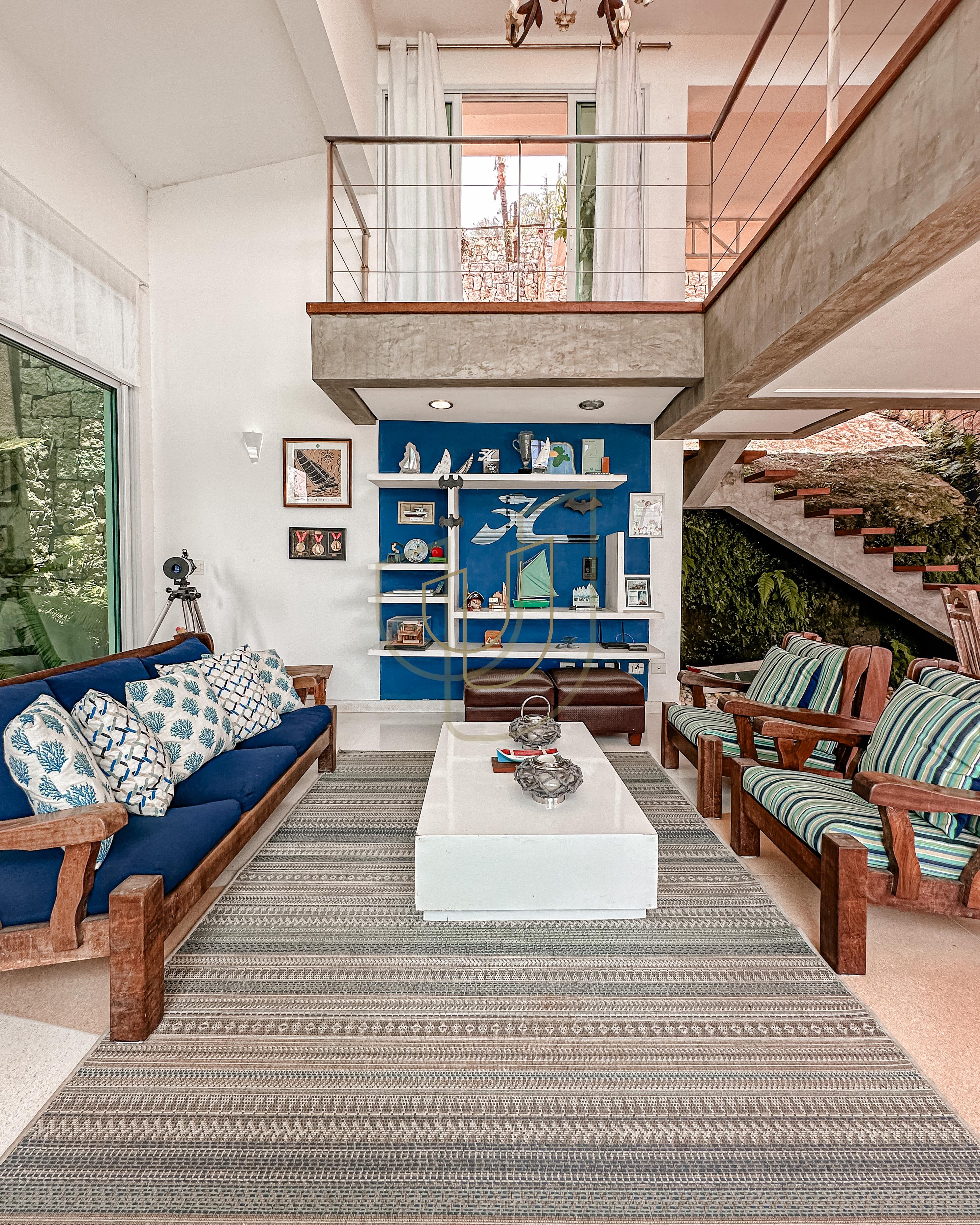 Mans&atilde;o incr&iacute;vel com vista mar e lazer suspenso em Ilhabela/SP  Ilhabela - 