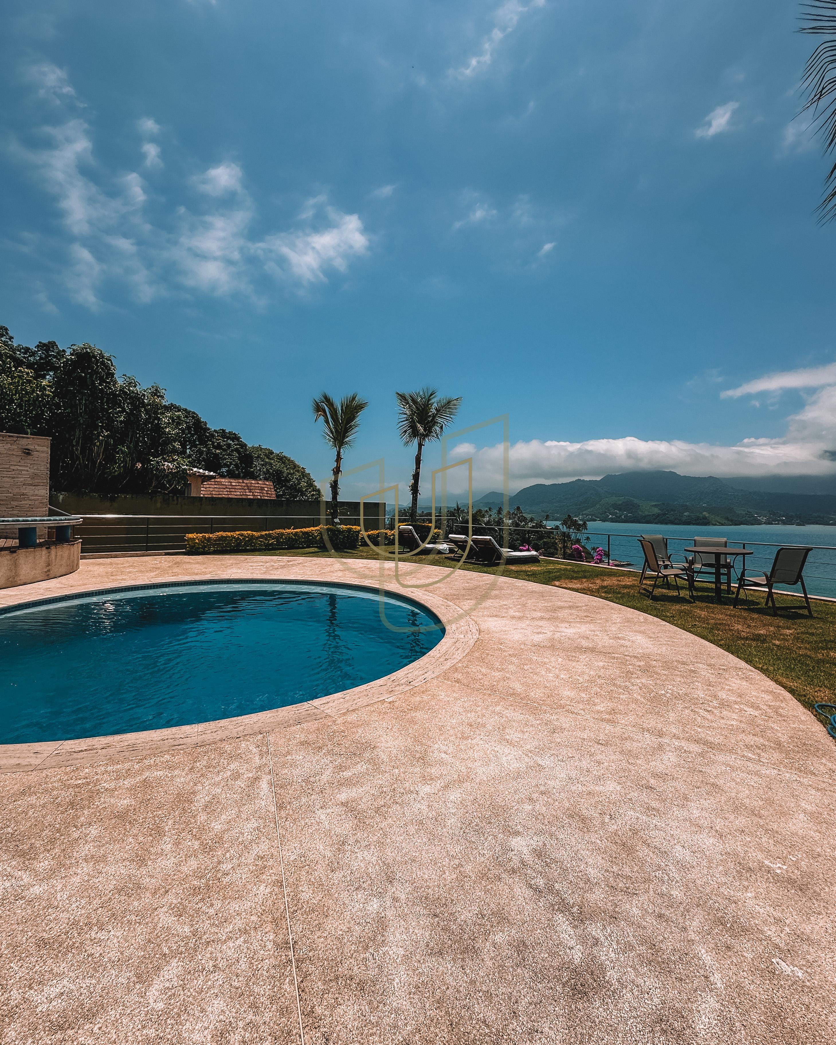 Mans&atilde;o incr&iacute;vel com vista mar e lazer suspenso em Ilhabela/SP  Ilhabela - 