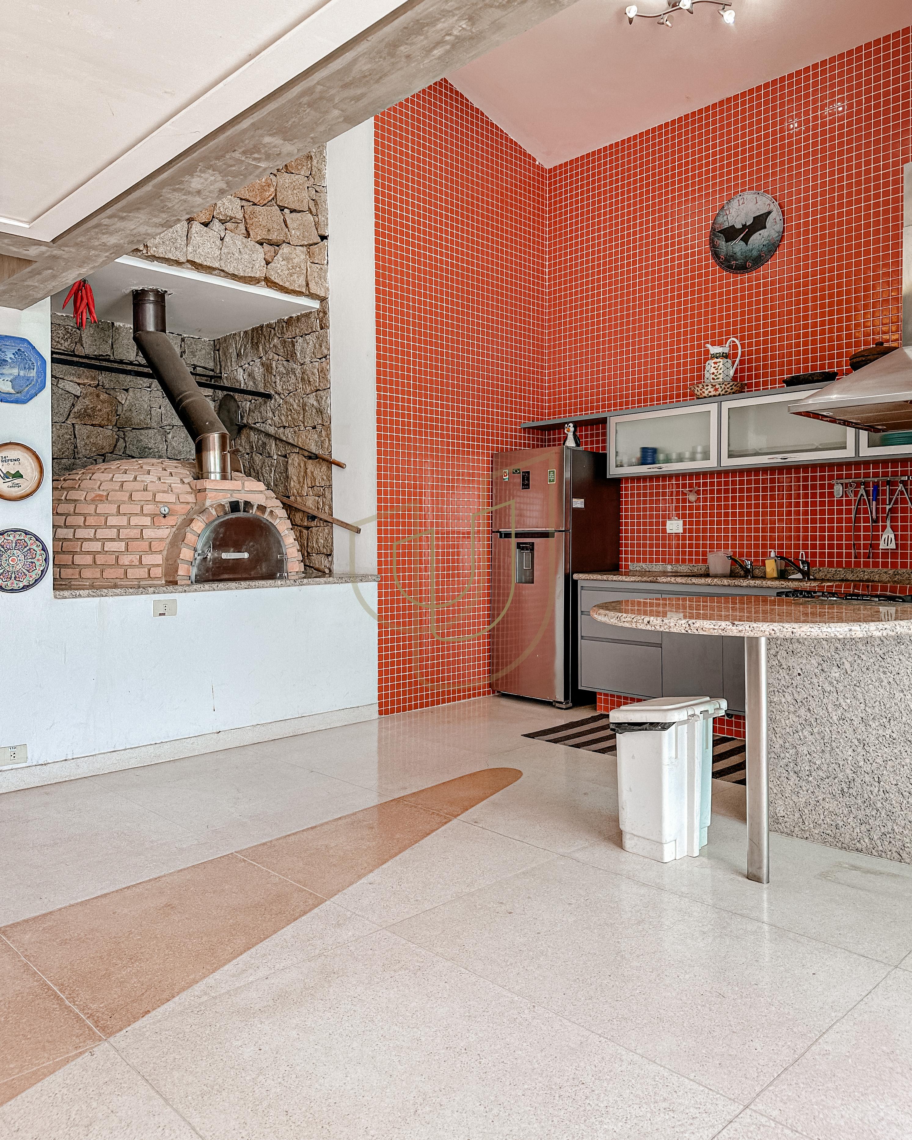 Mans&atilde;o incr&iacute;vel com vista mar e lazer suspenso em Ilhabela/SP  Ilhabela - 