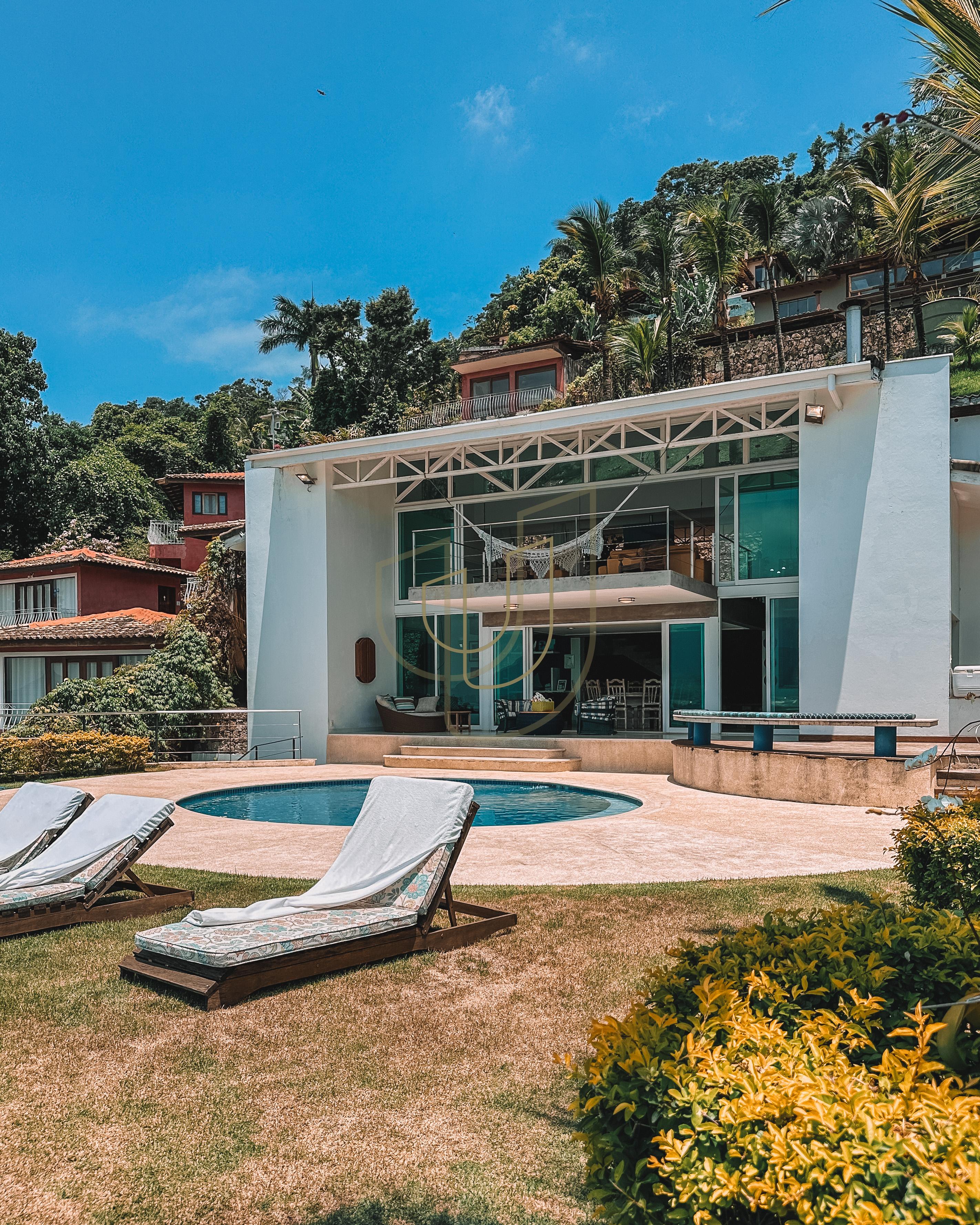 Mans&atilde;o incr&iacute;vel com vista mar e lazer suspenso em Ilhabela/SP  Ilhabela - 