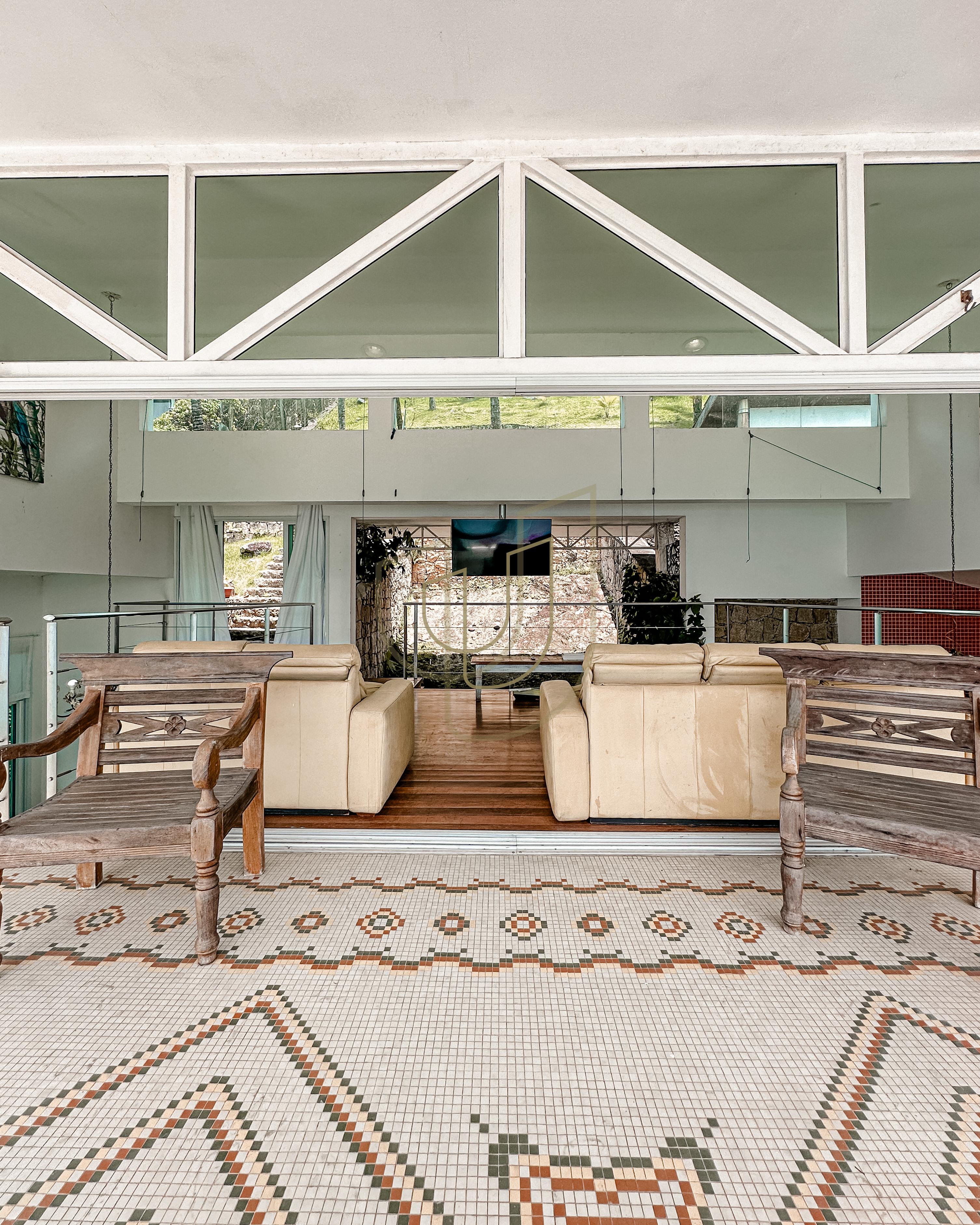 Mans&atilde;o incr&iacute;vel com vista mar e lazer suspenso em Ilhabela/SP  Ilhabela - 