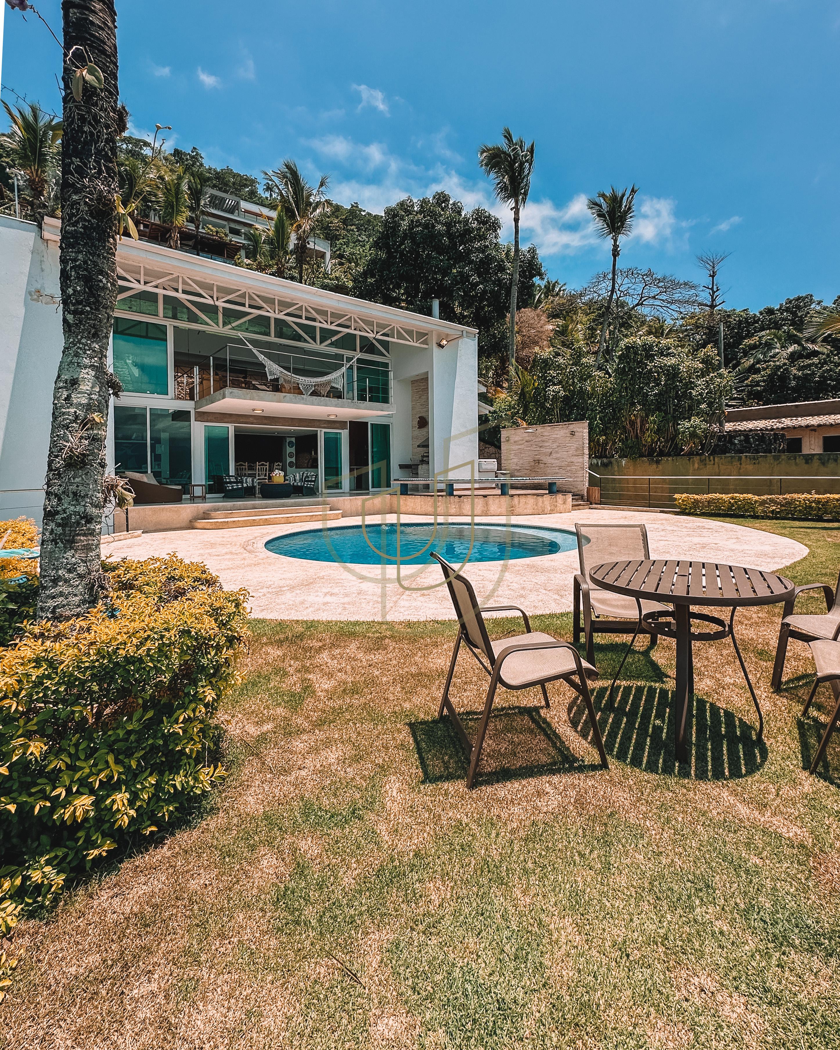 Mans&atilde;o incr&iacute;vel com vista mar e lazer suspenso em Ilhabela/SP  Ilhabela - 