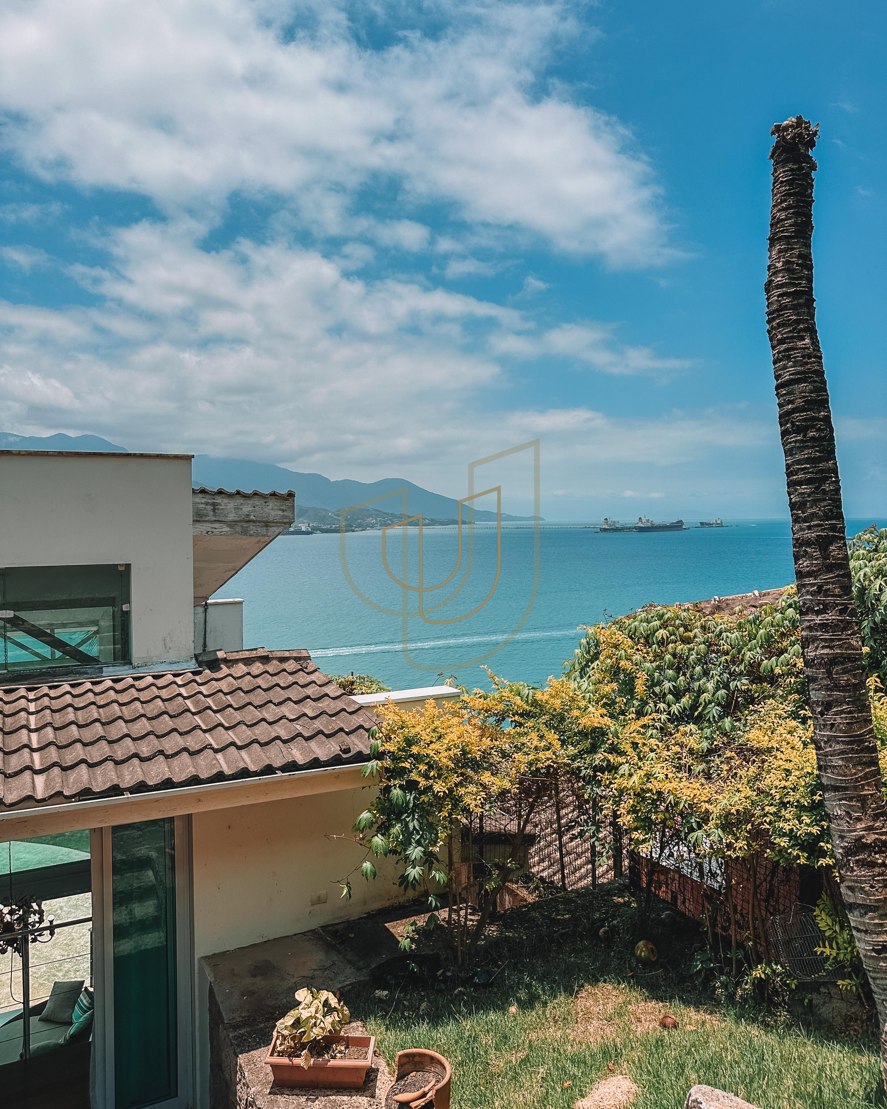 Mans&atilde;o incr&iacute;vel com vista mar e lazer suspenso em Ilhabela/SP  Ilhabela - 