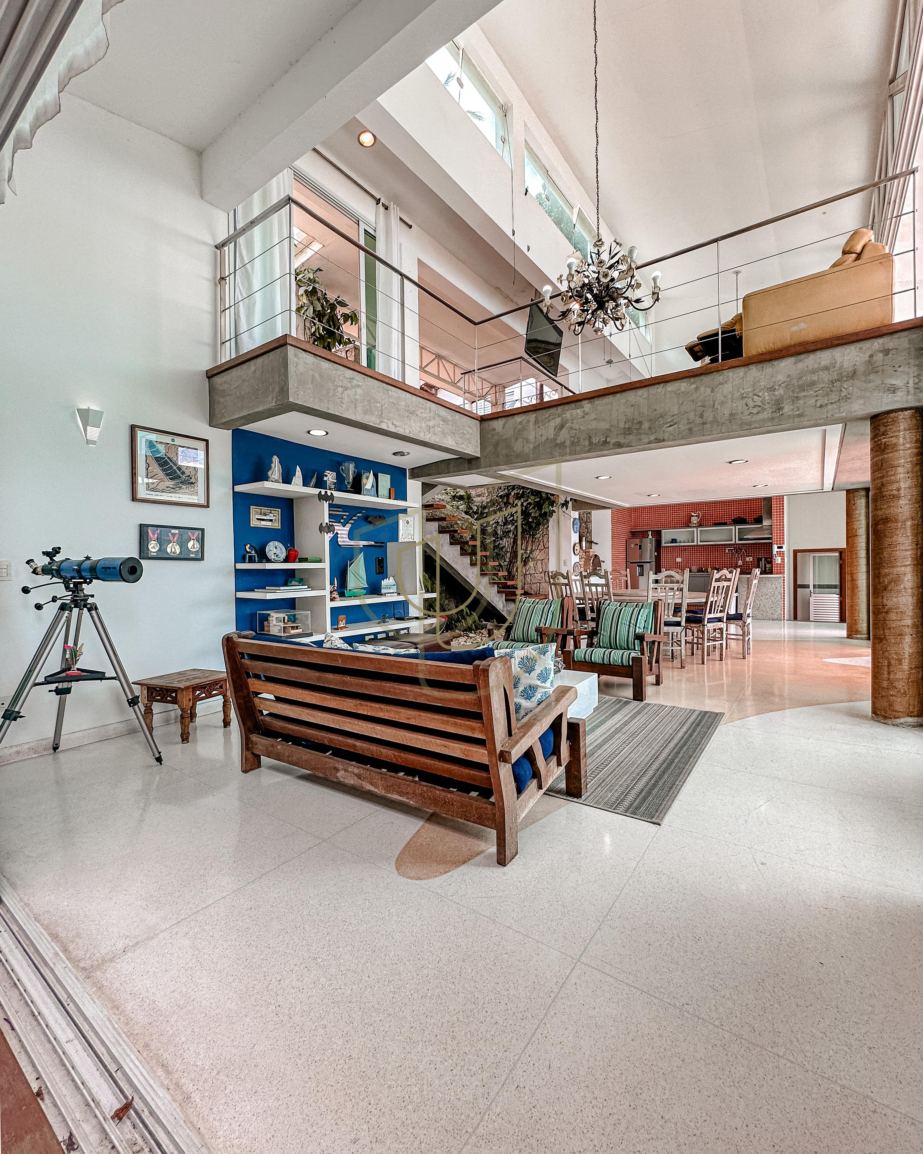 Mans&atilde;o incr&iacute;vel com vista mar e lazer suspenso em Ilhabela/SP  Ilhabela - 