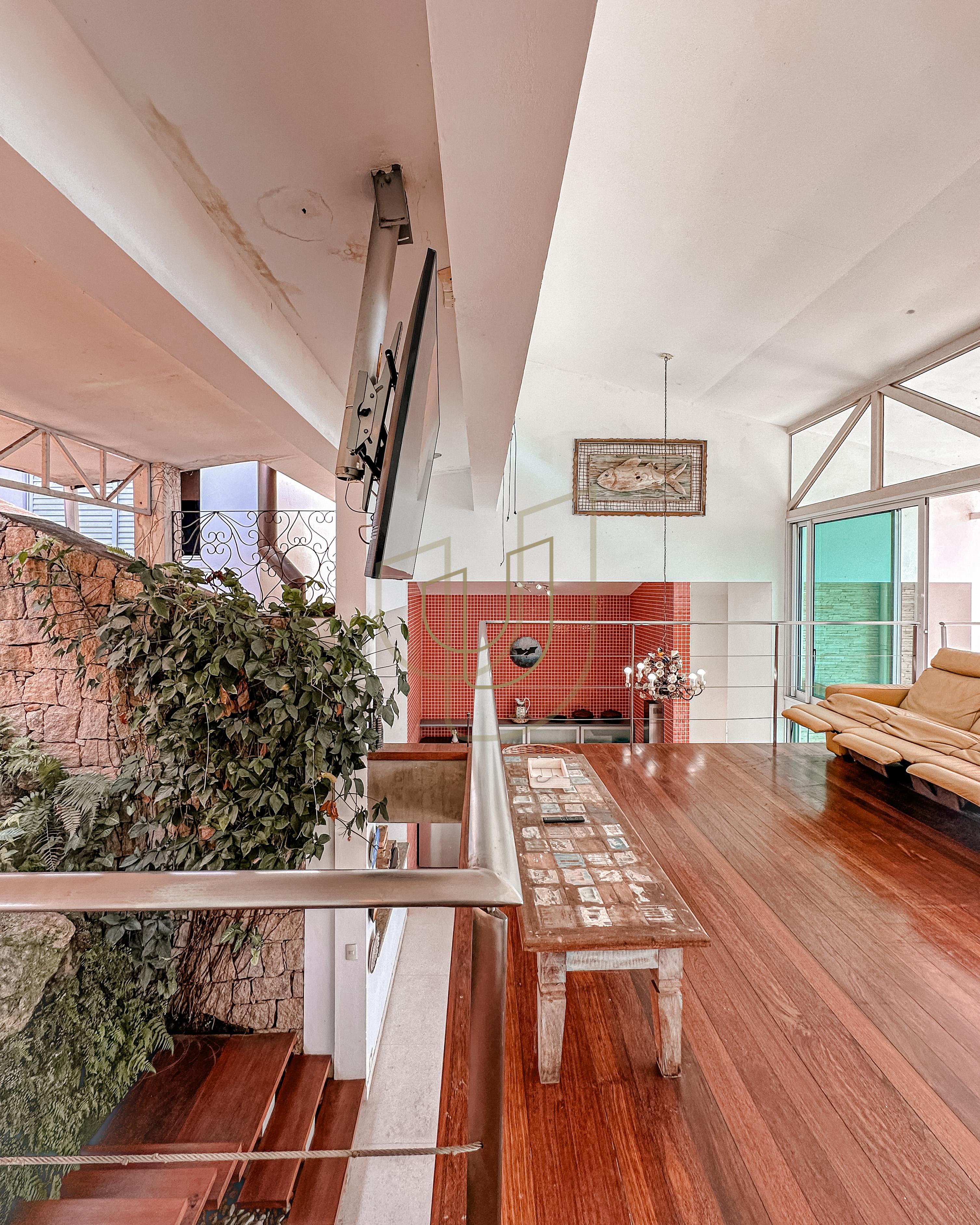 Mans&atilde;o incr&iacute;vel com vista mar e lazer suspenso em Ilhabela/SP  Ilhabela - 