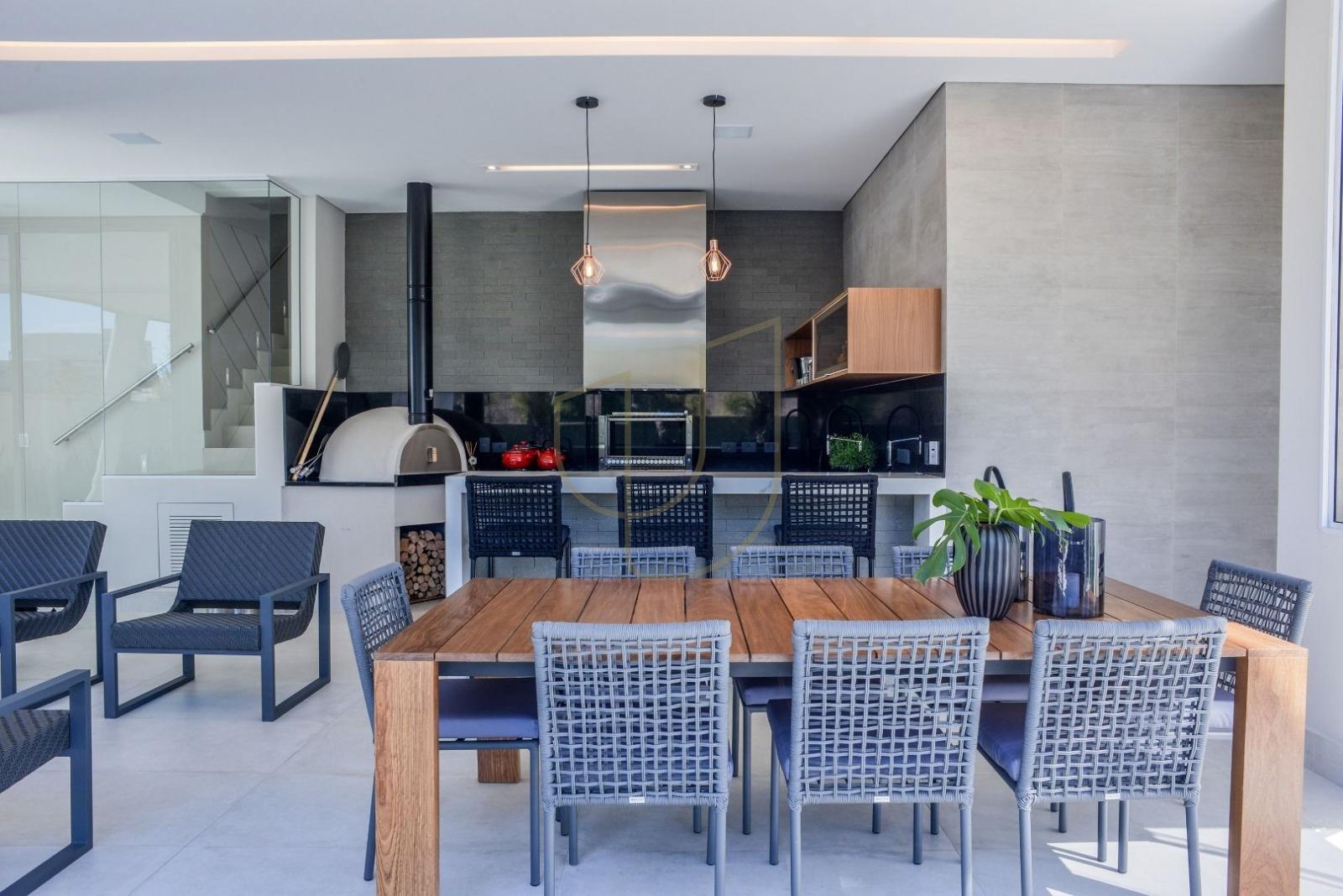 Mans&atilde;o luxosa com projeto contempor&acirc;neo e 3 su&iacute;tes em Alphaville - S&atilde;o Jos&eacute; dos Campos/SP  São José dos Campos - 