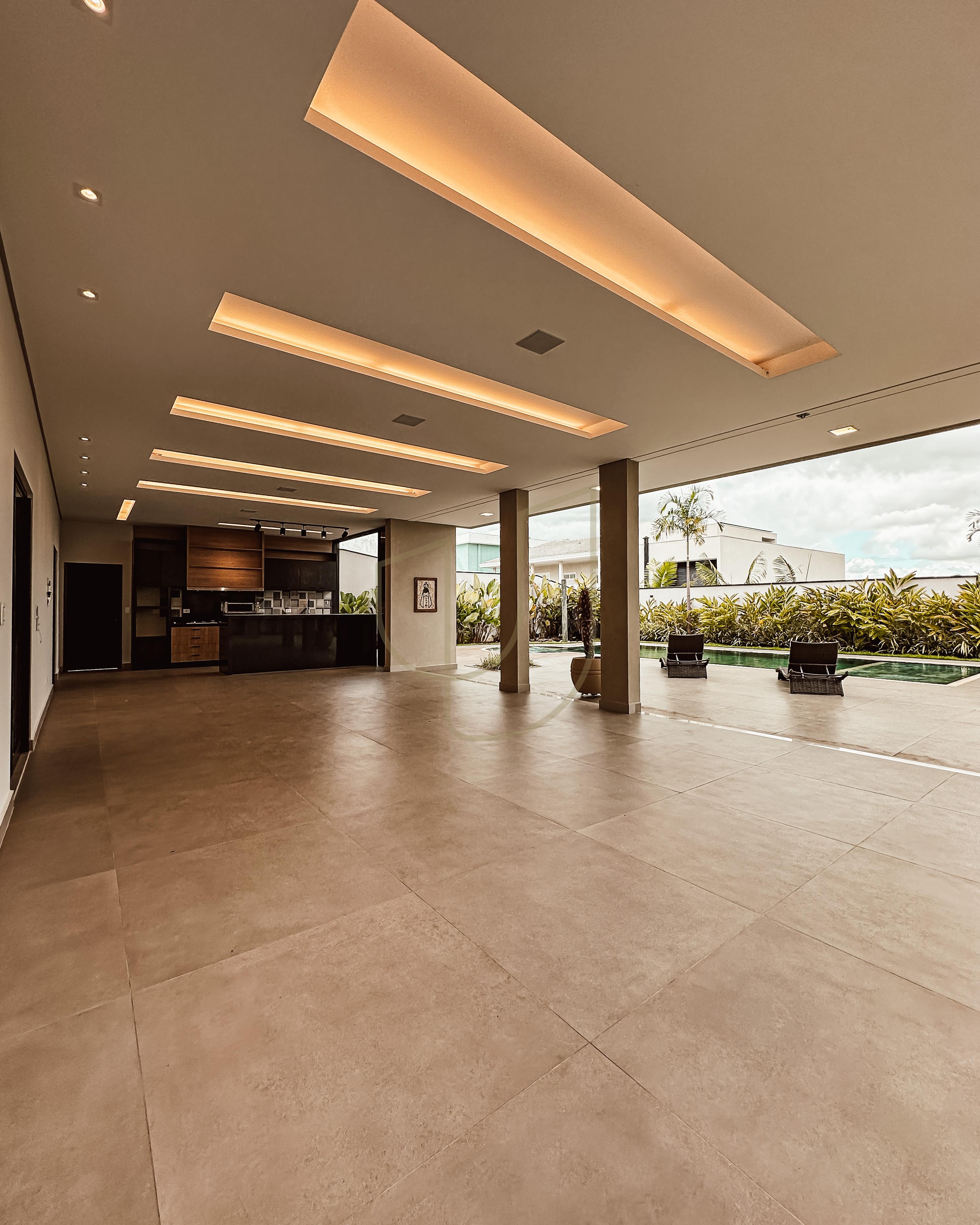 Mans&atilde;o de luxo com projeto contempor&acirc;neo com 5 su&iacute;tes em Urbanova - S&atilde;o Jos&eacute; dos Campos/SP  São José dos Campos - 