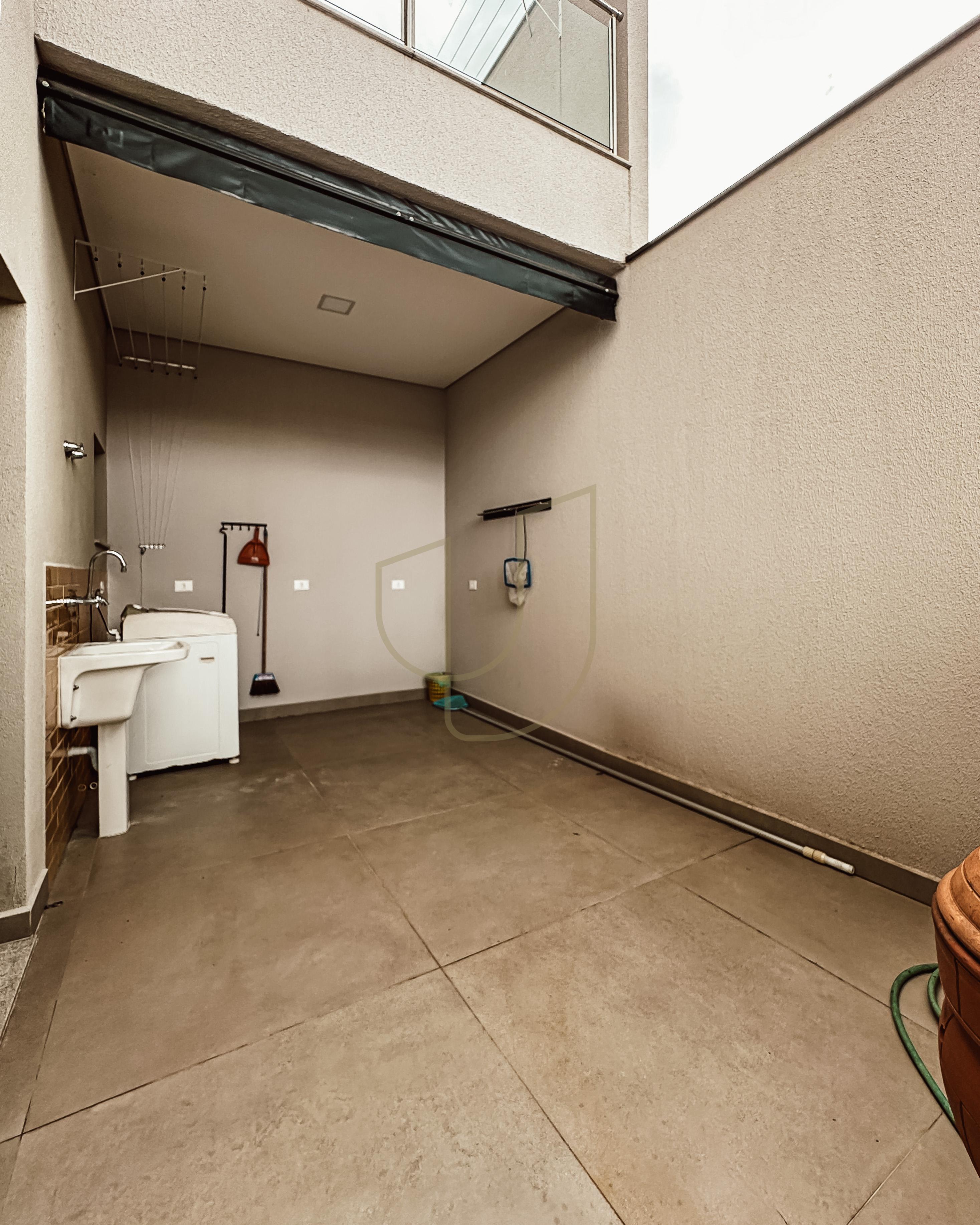 Mans&atilde;o de luxo com projeto contempor&acirc;neo com 5 su&iacute;tes em Urbanova - S&atilde;o Jos&eacute; dos Campos/SP  São José dos Campos - 