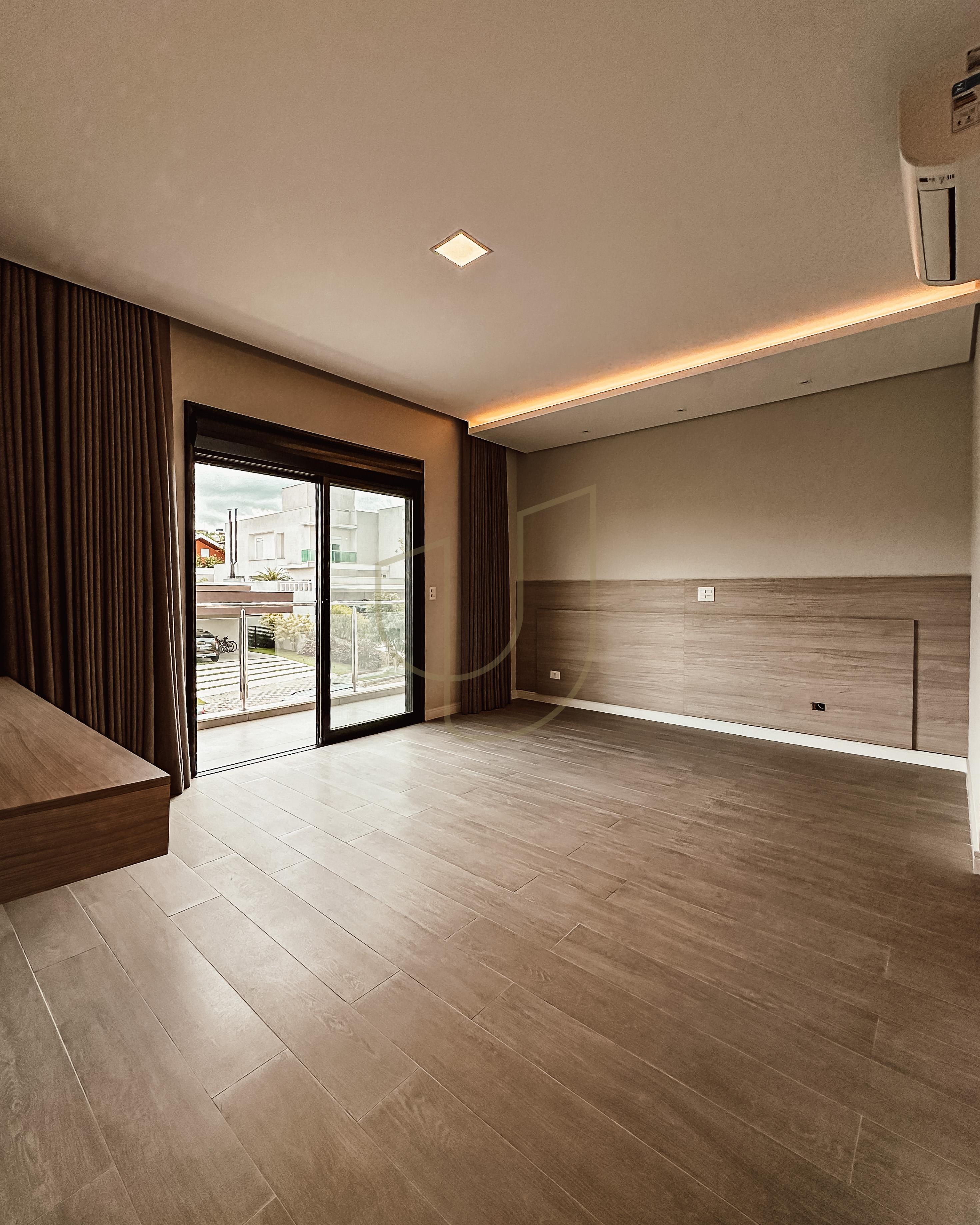 Mans&atilde;o de luxo com projeto contempor&acirc;neo com 5 su&iacute;tes em Urbanova - S&atilde;o Jos&eacute; dos Campos/SP  São José dos Campos - 