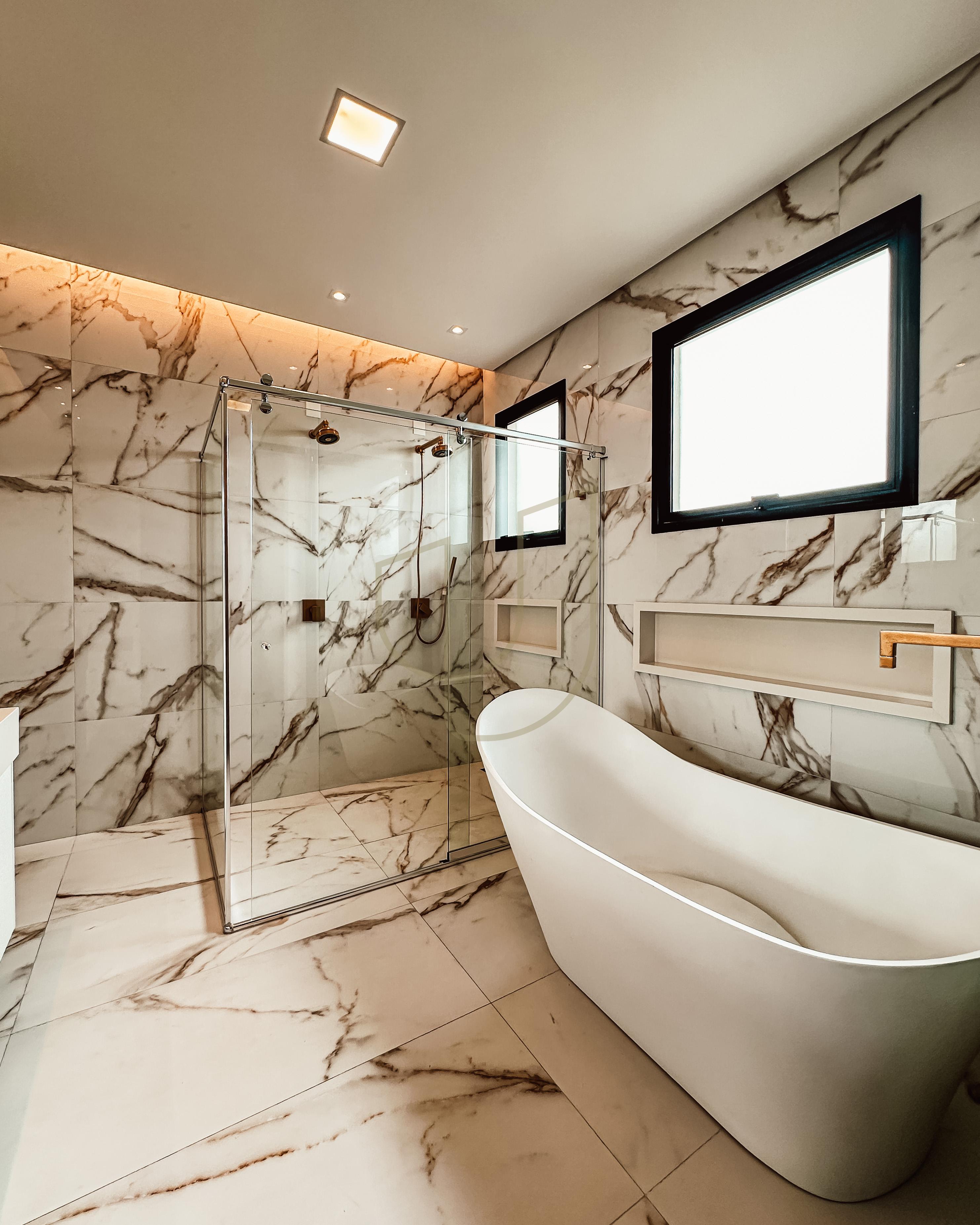 Mans&atilde;o de luxo com projeto contempor&acirc;neo com 5 su&iacute;tes em Urbanova - S&atilde;o Jos&eacute; dos Campos/SP  São José dos Campos - 