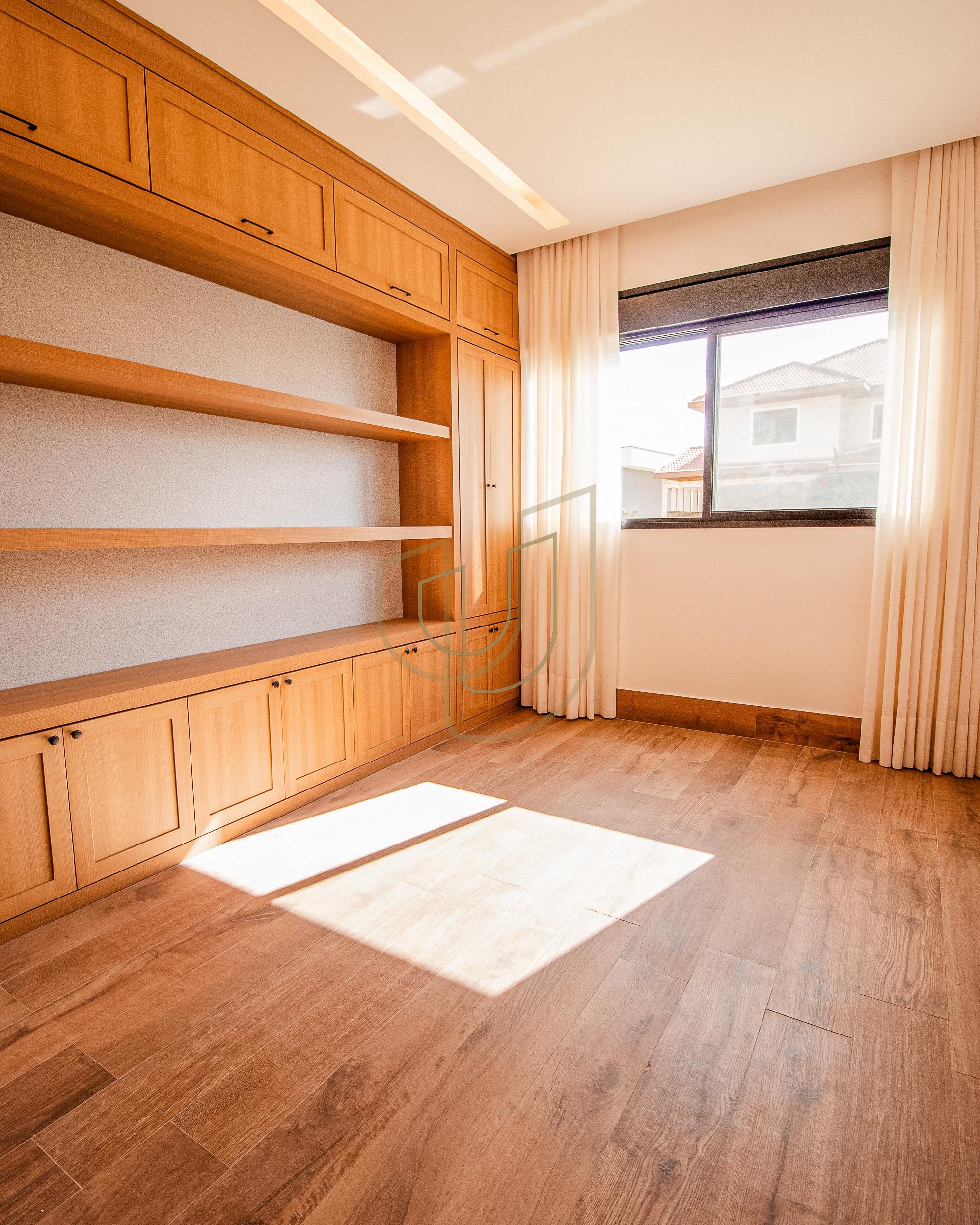 Sobrado rec&eacute;m constru&iacute;do com 4 Quartos Residencial Monte Carlo - S&atilde;o Jos&eacute; dos Campos/SP  São José dos Campos - 