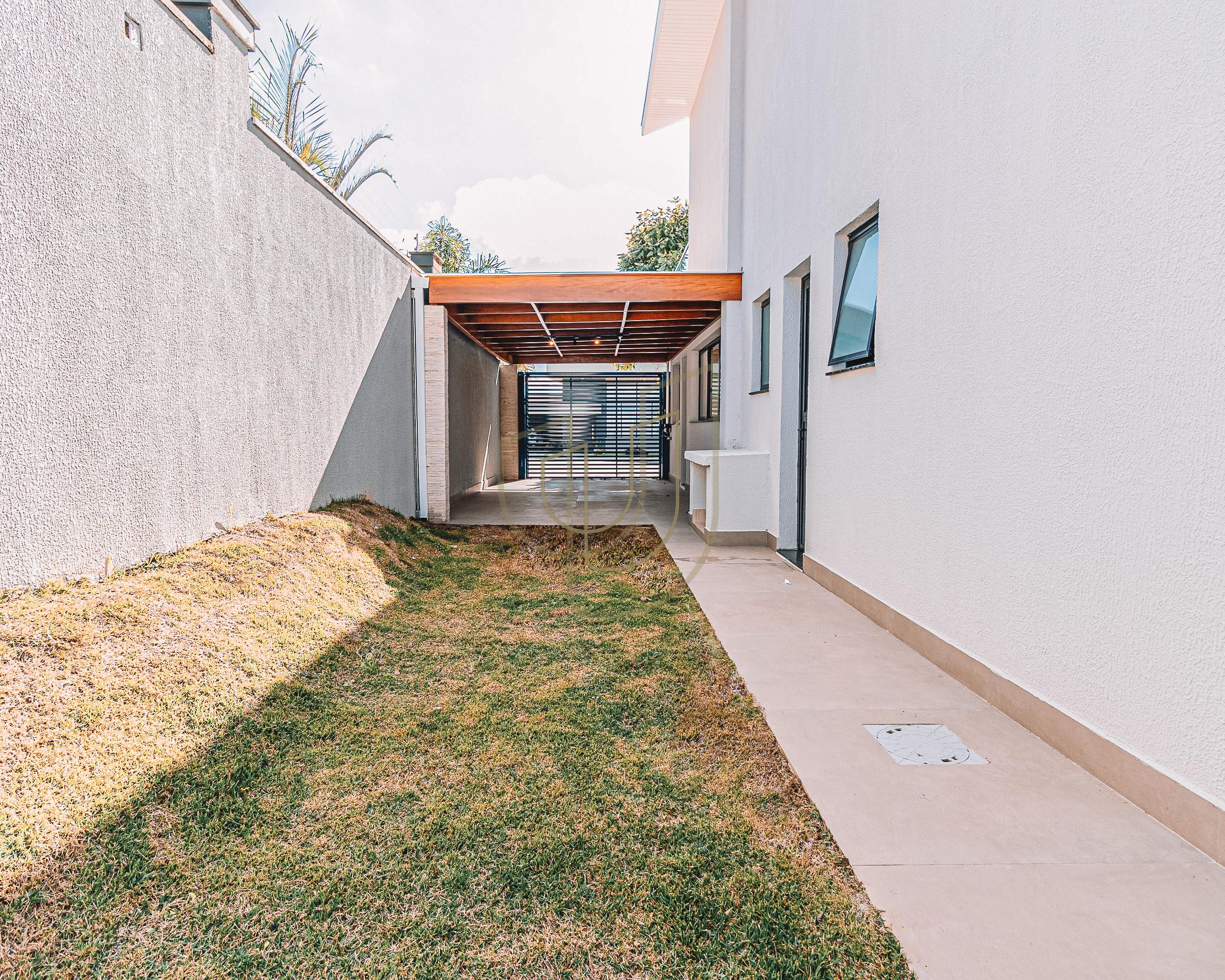Sobrado rec&eacute;m constru&iacute;do com 4 Quartos Residencial Monte Carlo - S&atilde;o Jos&eacute; dos Campos/SP  São José dos Campos - 