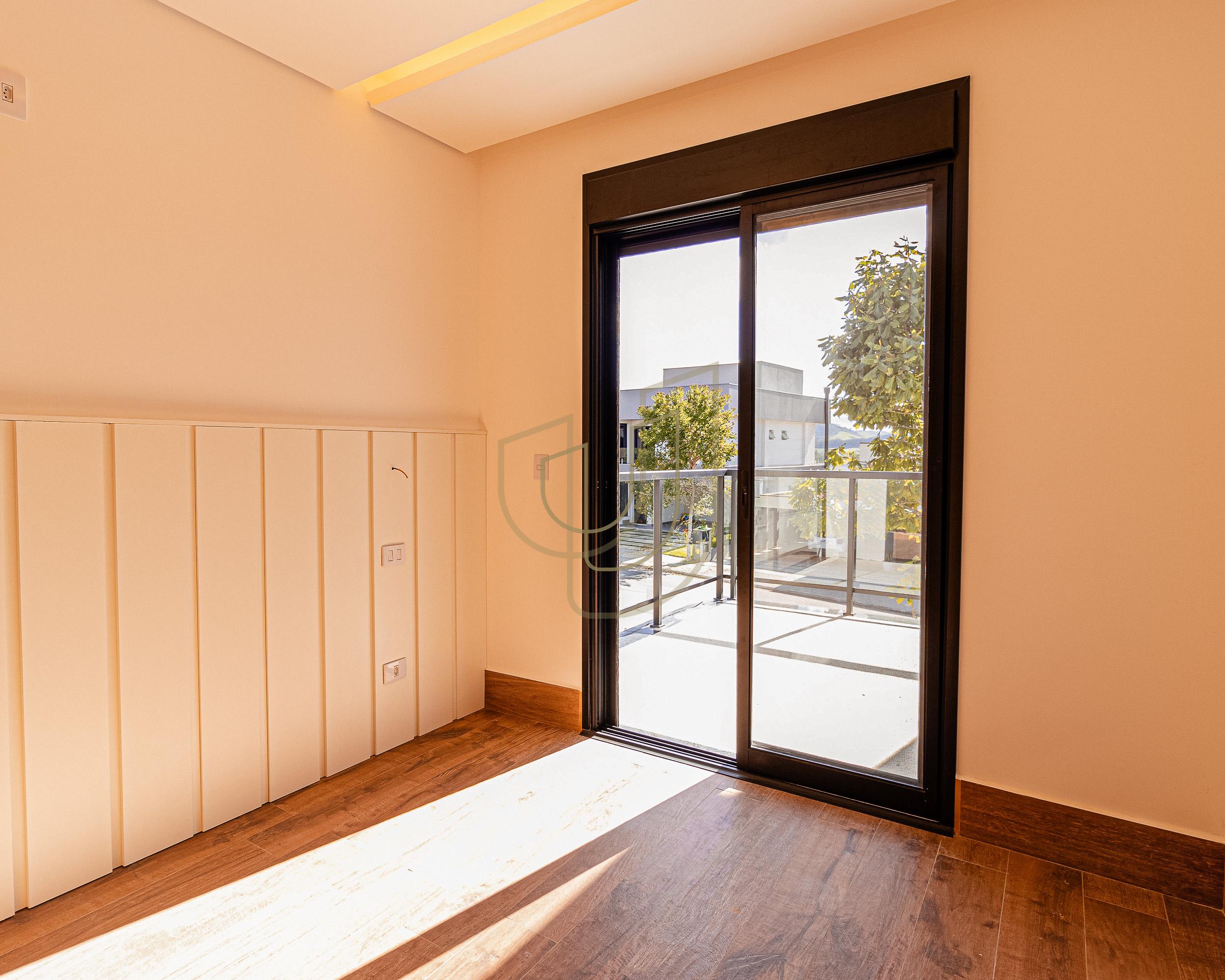 Sobrado rec&eacute;m constru&iacute;do com 4 Quartos Residencial Monte Carlo - S&atilde;o Jos&eacute; dos Campos/SP  São José dos Campos - 