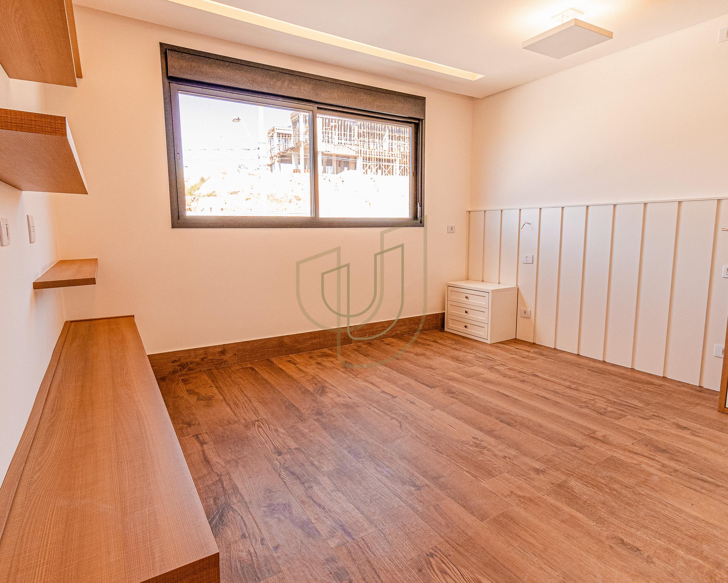 Sobrado rec&eacute;m constru&iacute;do com 4 Quartos Residencial Monte Carlo - S&atilde;o Jos&eacute; dos Campos/SP  São José dos Campos - 