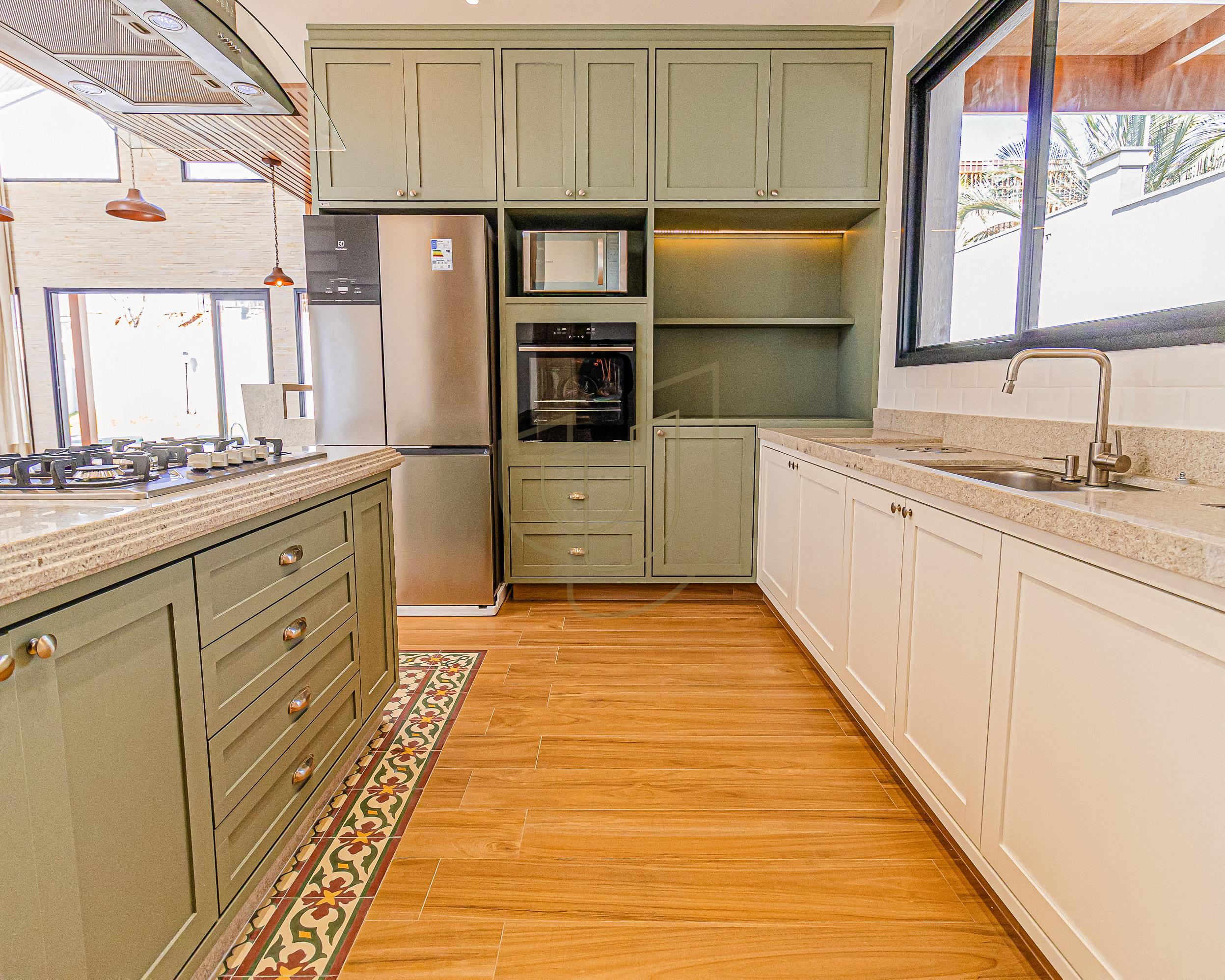 Sobrado rec&eacute;m constru&iacute;do com 4 Quartos Residencial Monte Carlo - S&atilde;o Jos&eacute; dos Campos/SP  São José dos Campos - 