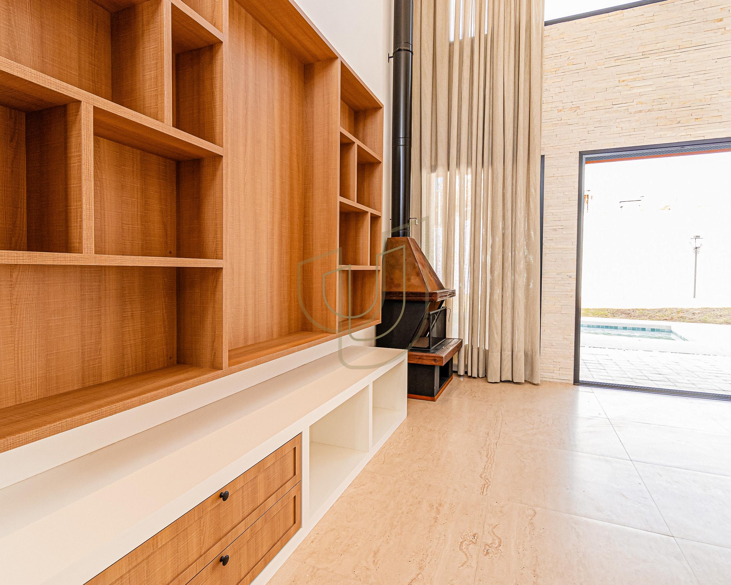 Sobrado rec&eacute;m constru&iacute;do com 4 Quartos Residencial Monte Carlo - S&atilde;o Jos&eacute; dos Campos/SP  São José dos Campos - 