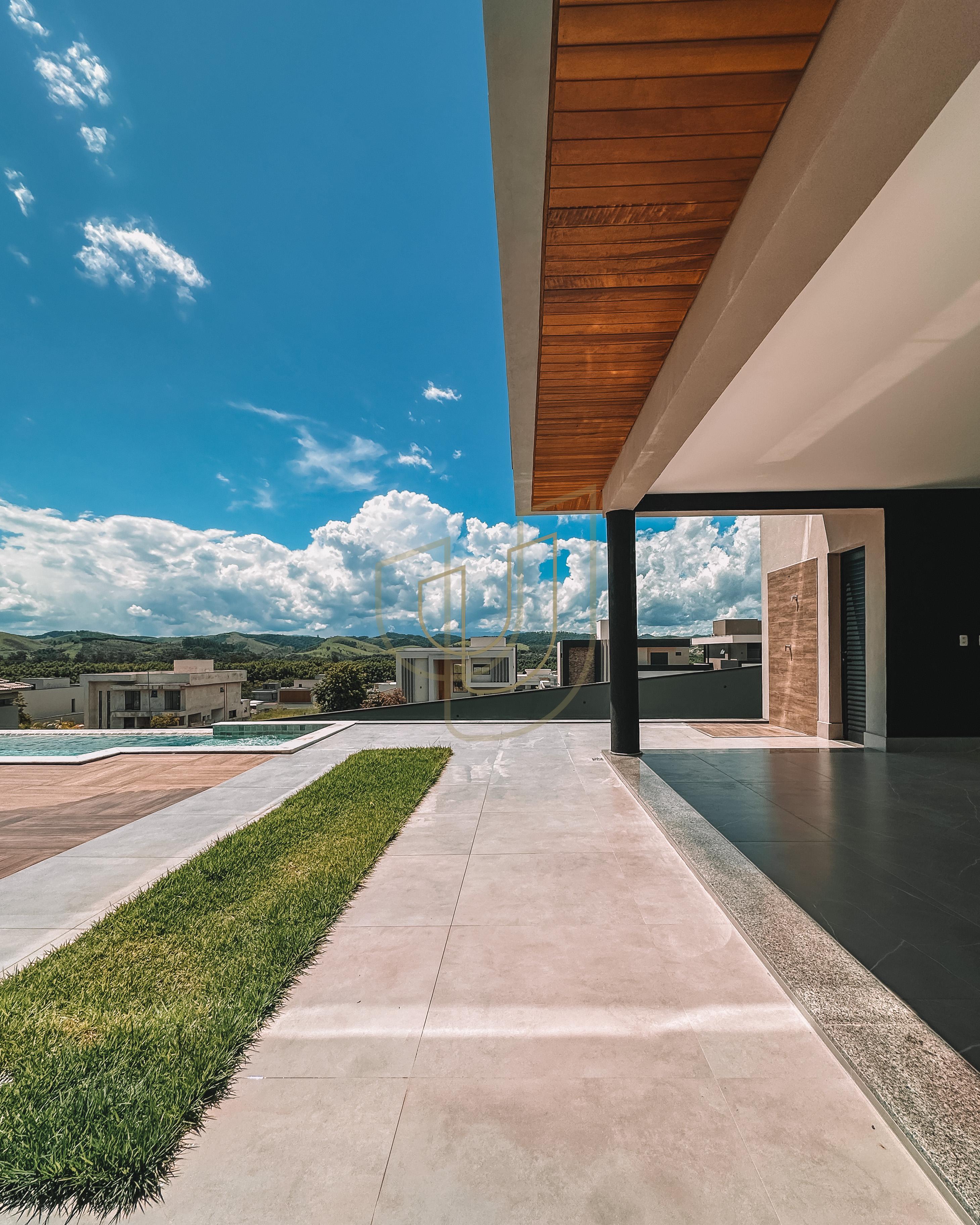 Sobrado sofisticado com vista &uacute;nica e com 4 su&iacute;tes em Urbanova - S&atilde;o Jos&eacute; dos Campos/SP  São José dos Campos - 