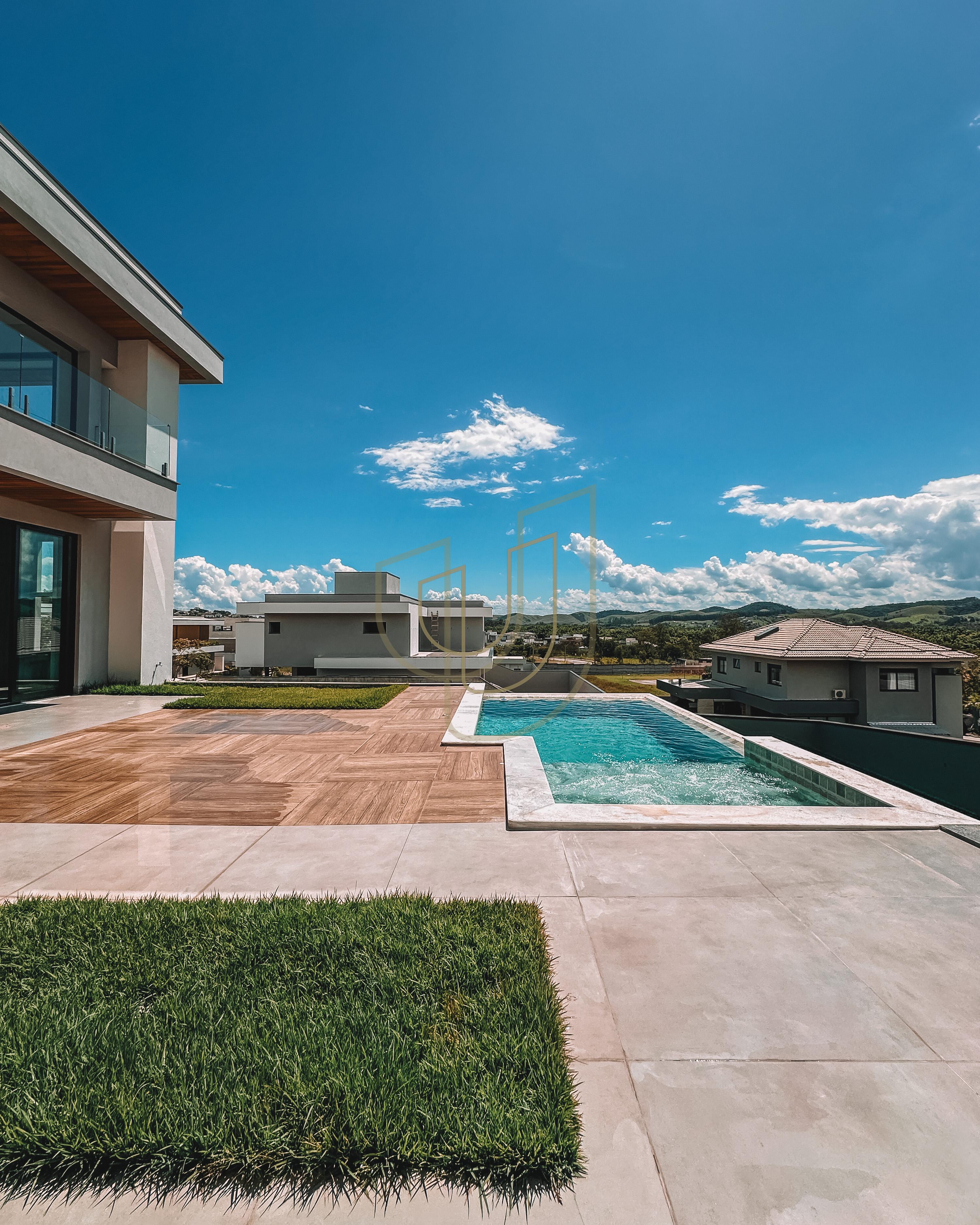 Sobrado sofisticado com vista &uacute;nica e com 4 su&iacute;tes em Urbanova - S&atilde;o Jos&eacute; dos Campos/SP  São José dos Campos - 