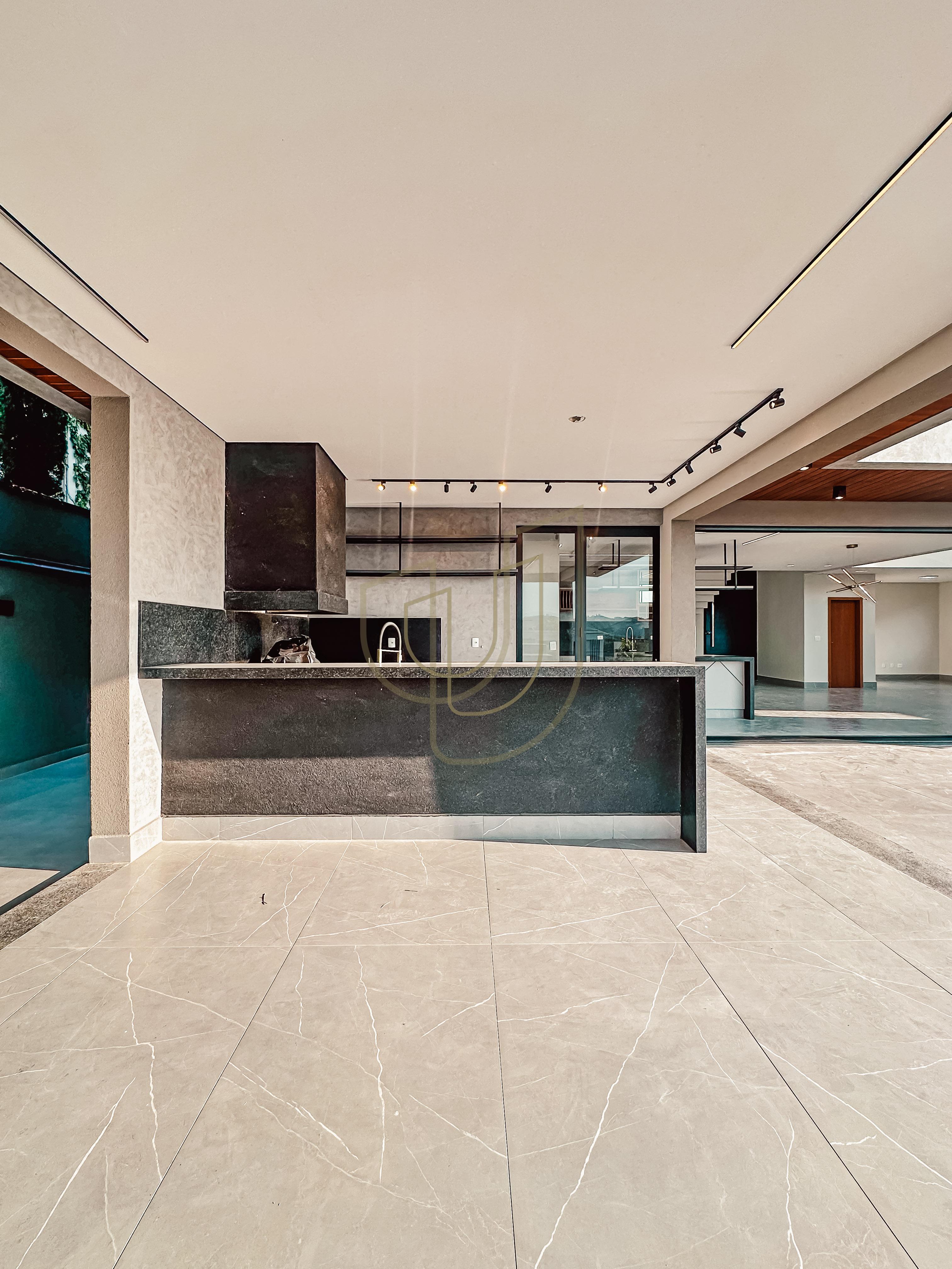 Sobrado sofisticado com vista &uacute;nica e com 4 su&iacute;tes em Urbanova - S&atilde;o Jos&eacute; dos Campos/SP  São José dos Campos - 