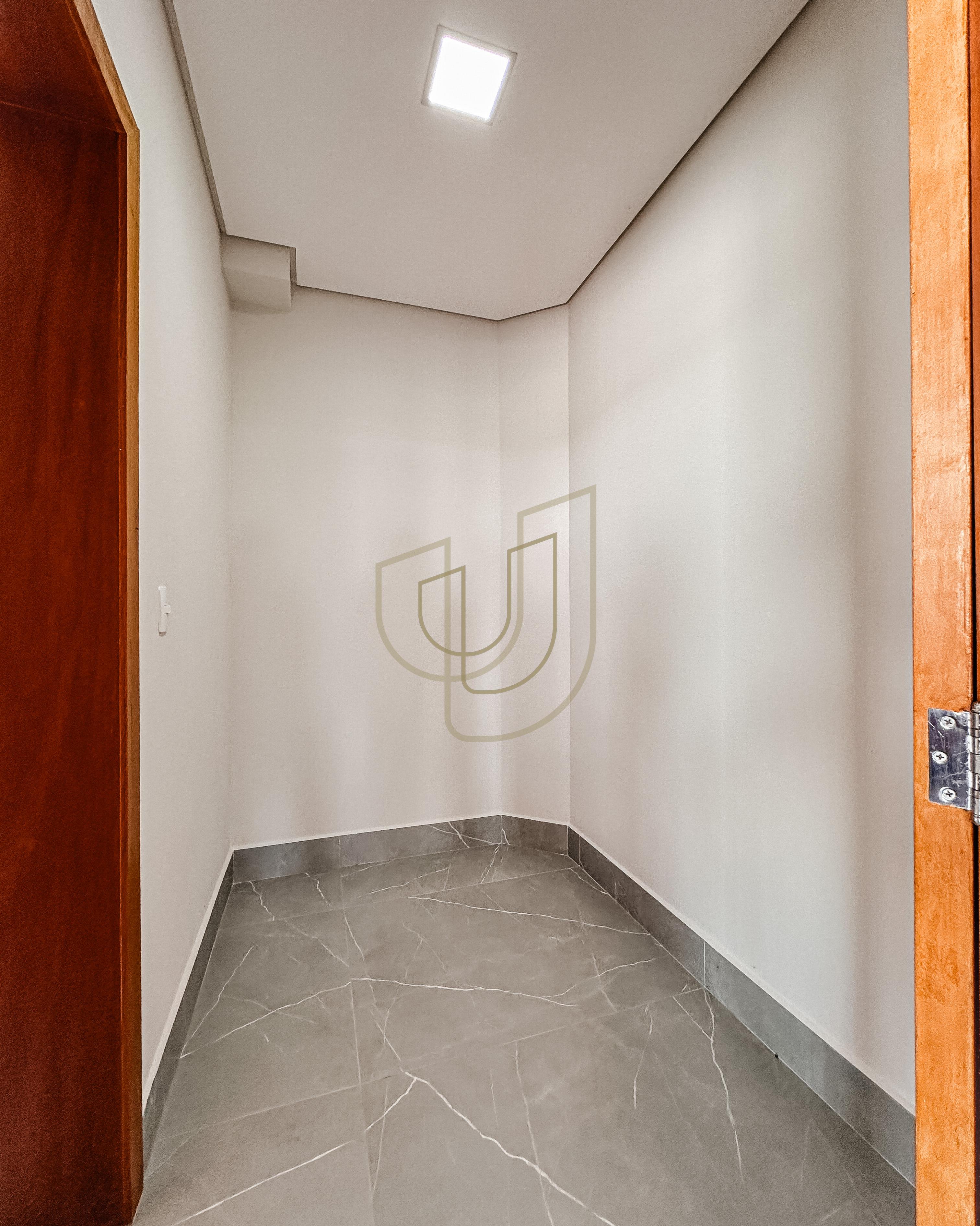 Sobrado sofisticado com vista &uacute;nica e com 4 su&iacute;tes em Urbanova - S&atilde;o Jos&eacute; dos Campos/SP  São José dos Campos - 