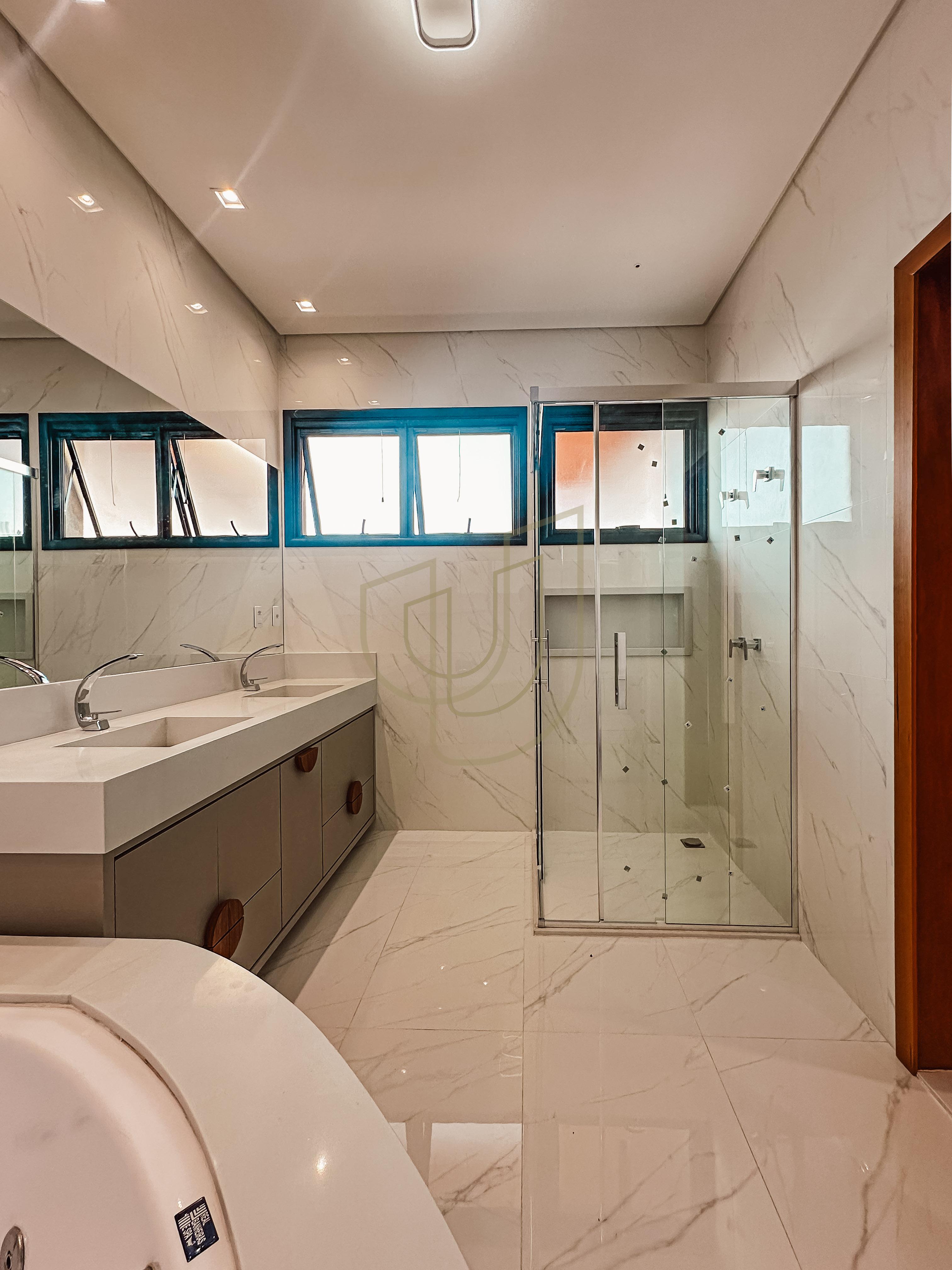 Sobrado sofisticado com vista &uacute;nica e com 4 su&iacute;tes em Urbanova - S&atilde;o Jos&eacute; dos Campos/SP  São José dos Campos - 