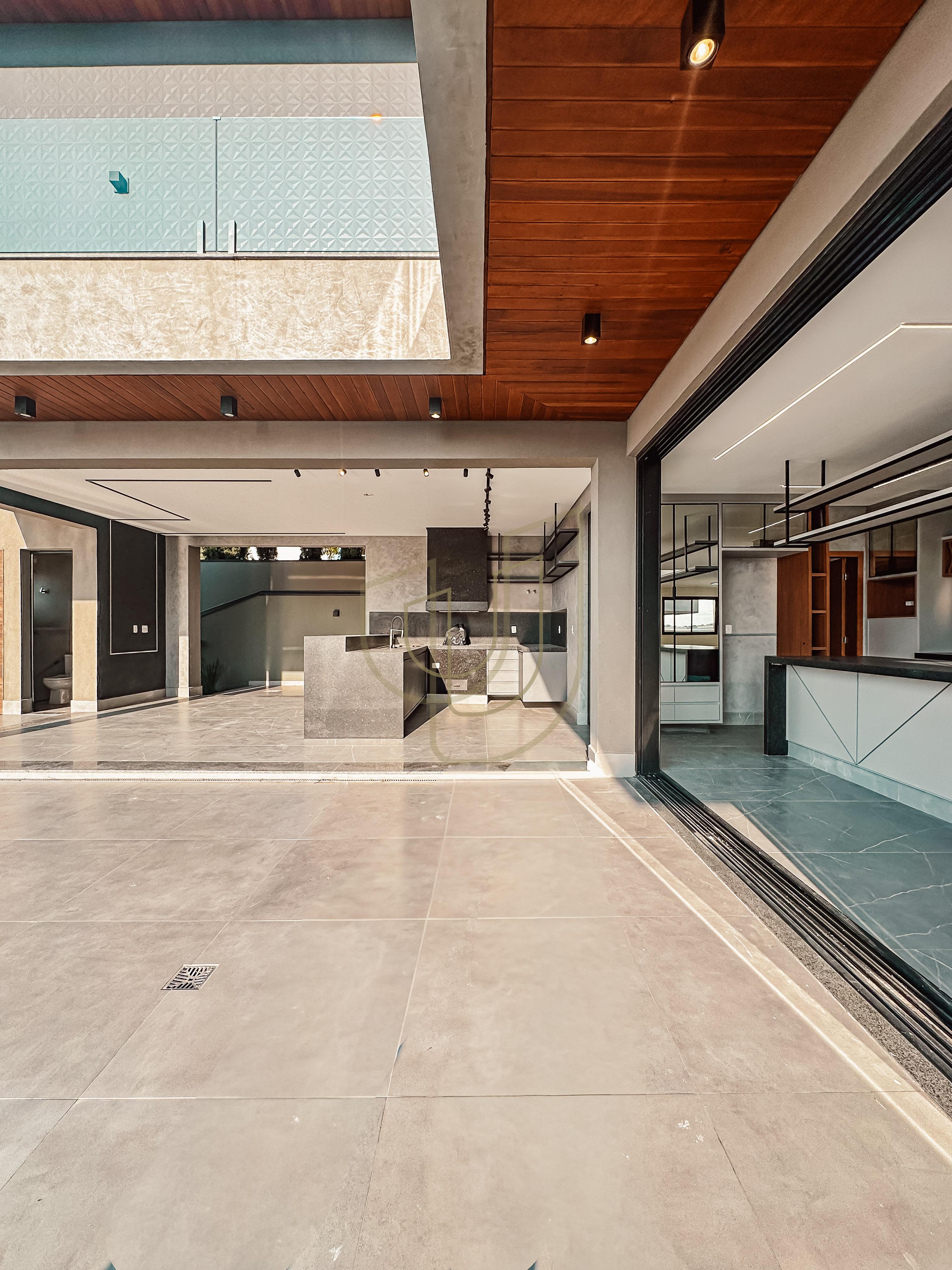 Sobrado sofisticado com vista &uacute;nica e com 4 su&iacute;tes em Urbanova - S&atilde;o Jos&eacute; dos Campos/SP  São José dos Campos - 