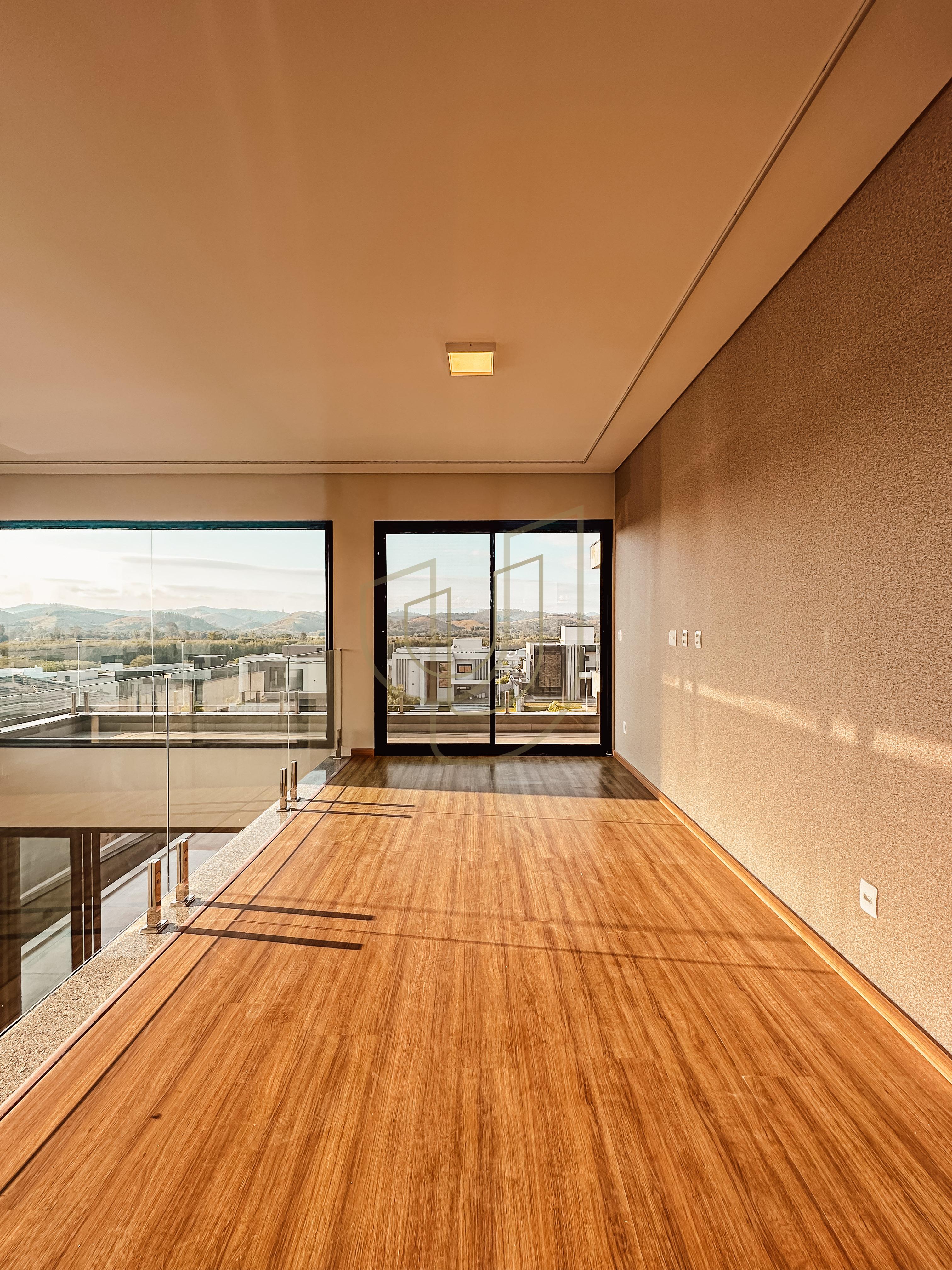 Sobrado sofisticado com vista &uacute;nica e com 4 su&iacute;tes em Urbanova - S&atilde;o Jos&eacute; dos Campos/SP  São José dos Campos - 