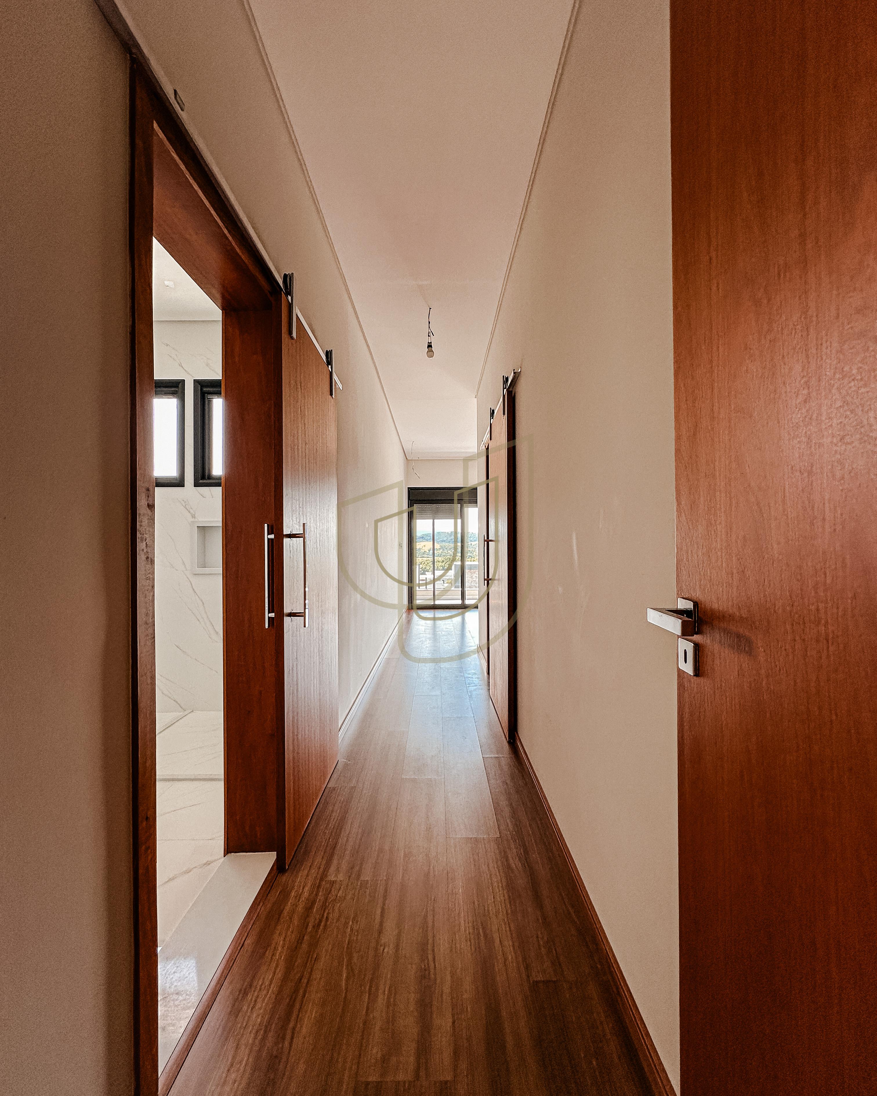 Sobrado sofisticado com vista &uacute;nica e com 4 su&iacute;tes em Urbanova - S&atilde;o Jos&eacute; dos Campos/SP  São José dos Campos - 