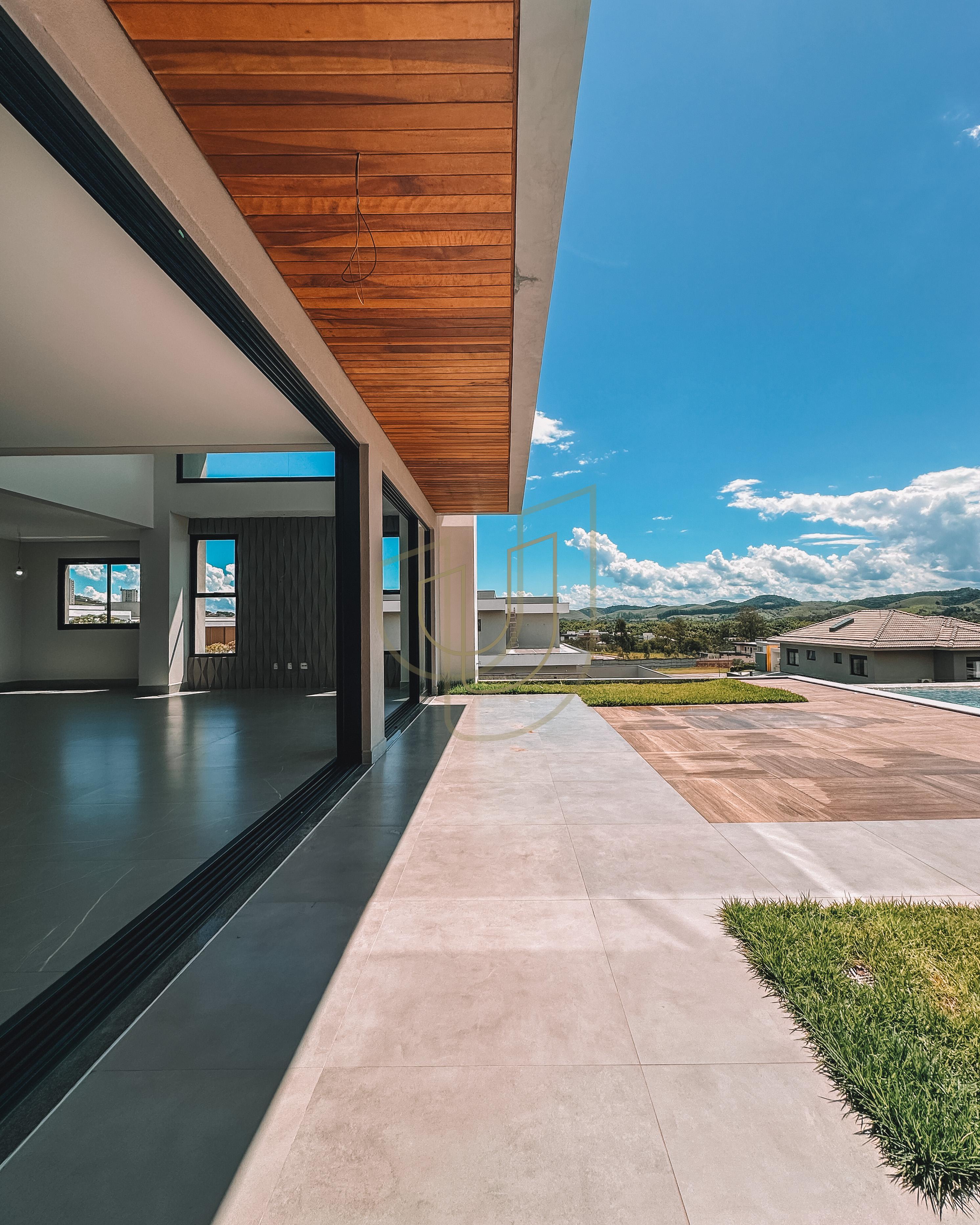 Sobrado sofisticado com vista &uacute;nica e com 4 su&iacute;tes em Urbanova - S&atilde;o Jos&eacute; dos Campos/SP  São José dos Campos - 