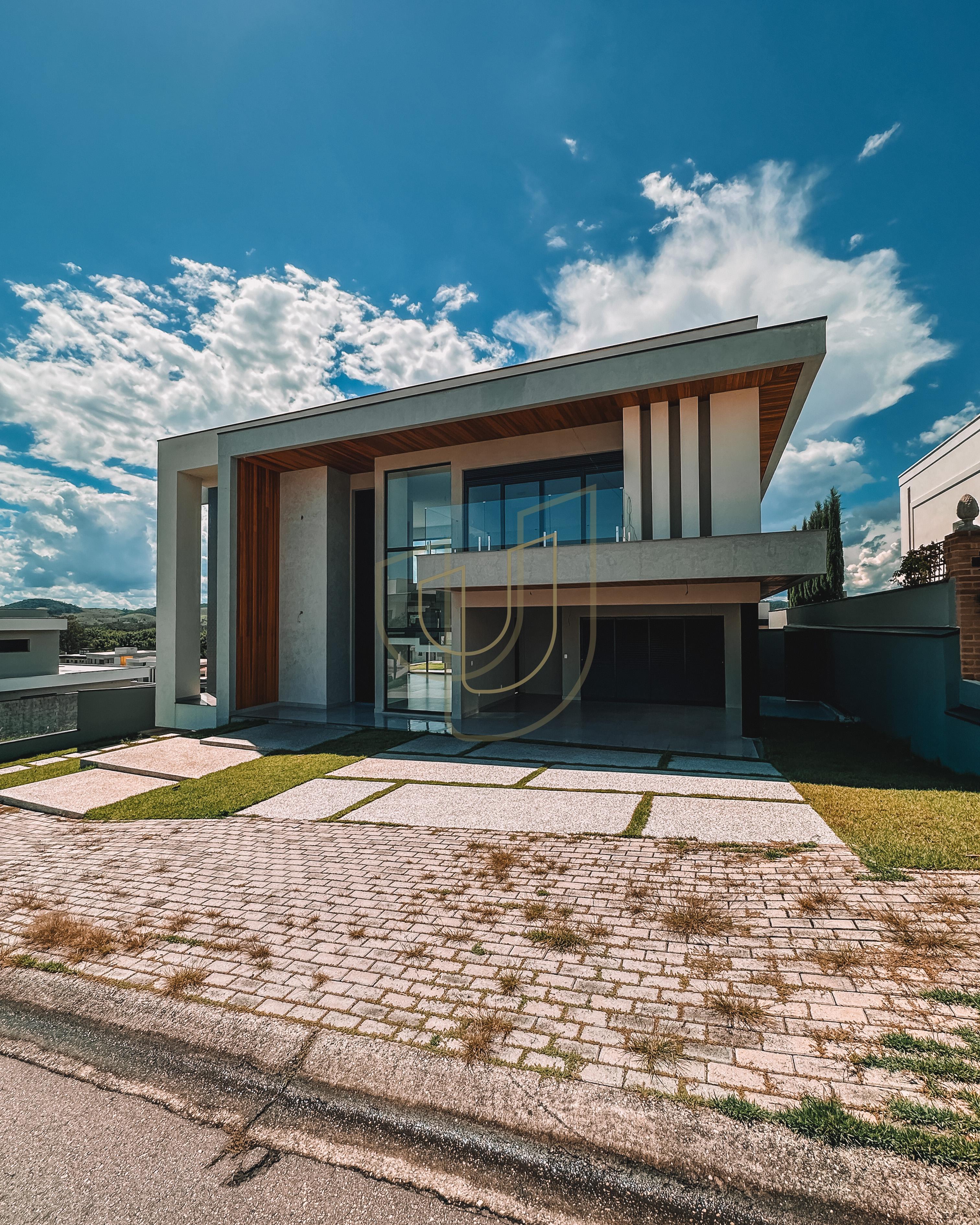 Sobrado sofisticado com vista &uacute;nica e com 4 su&iacute;tes em Urbanova - S&atilde;o Jos&eacute; dos Campos/SP  São José dos Campos - 