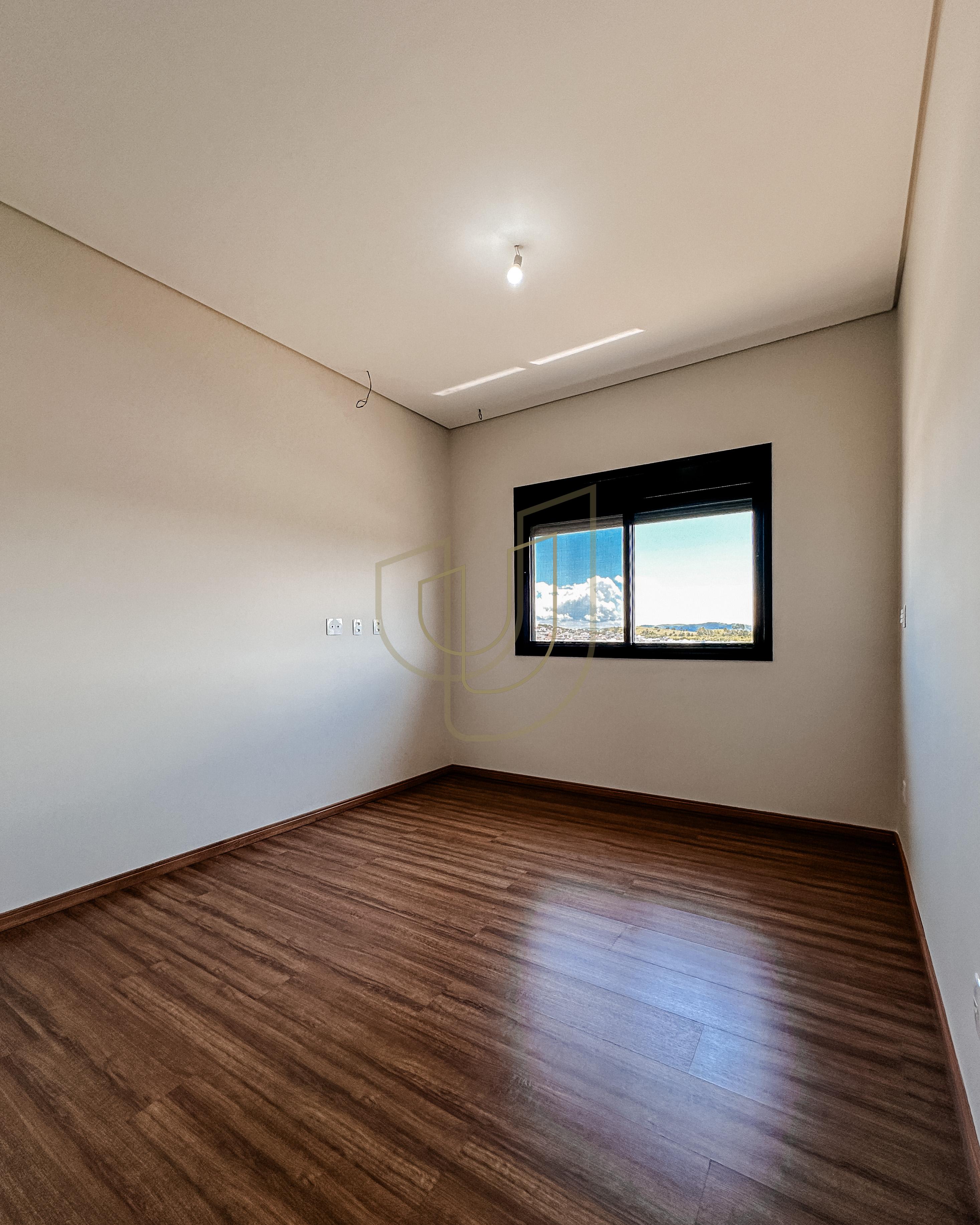 Sobrado sofisticado com vista &uacute;nica e com 4 su&iacute;tes em Urbanova - S&atilde;o Jos&eacute; dos Campos/SP  São José dos Campos - 