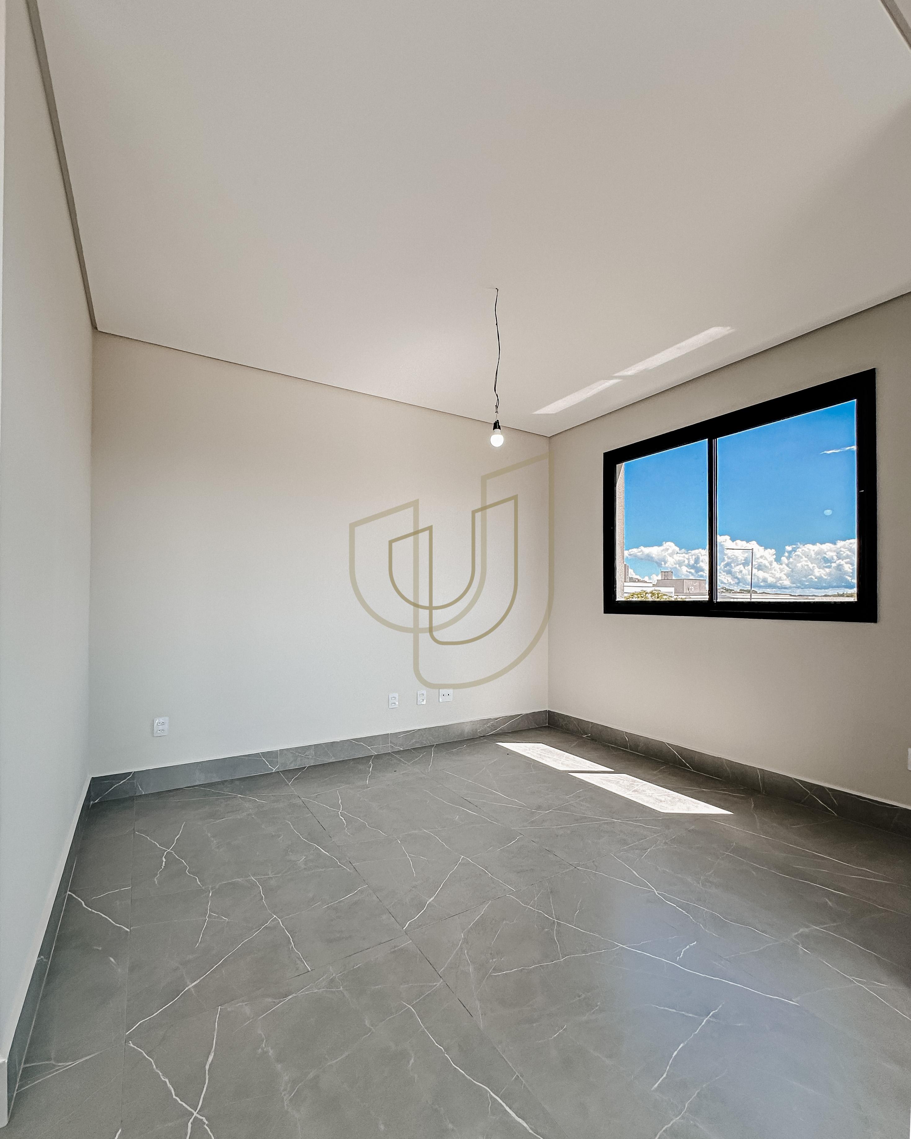 Sobrado sofisticado com vista &uacute;nica e com 4 su&iacute;tes em Urbanova - S&atilde;o Jos&eacute; dos Campos/SP  São José dos Campos - 