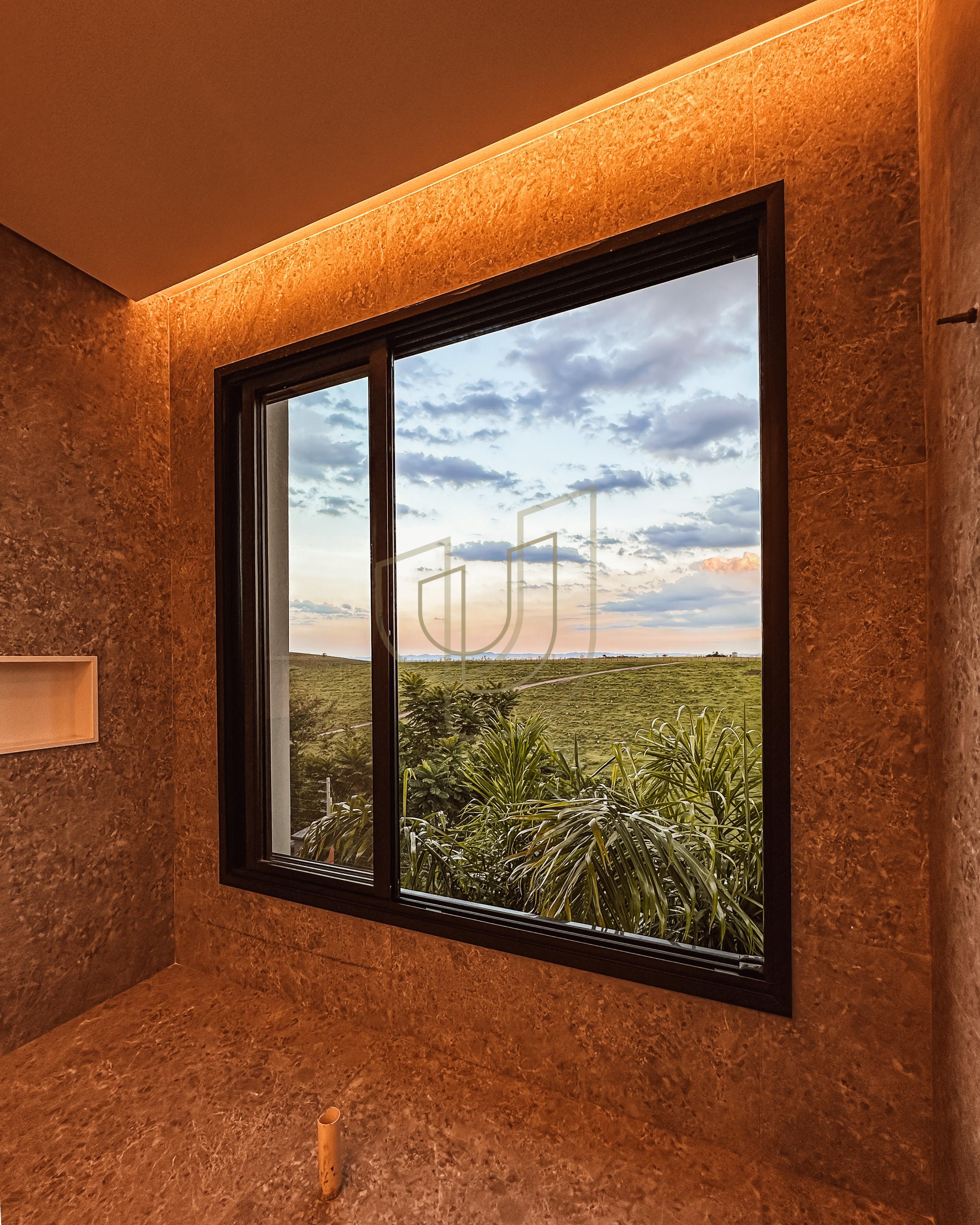 Sobrado sofisticado com vista excelente, com 4 su&iacute;tes em Urbanova - S&atilde;o Jos&eacute; dos Campos/SP  São José dos Campos - 