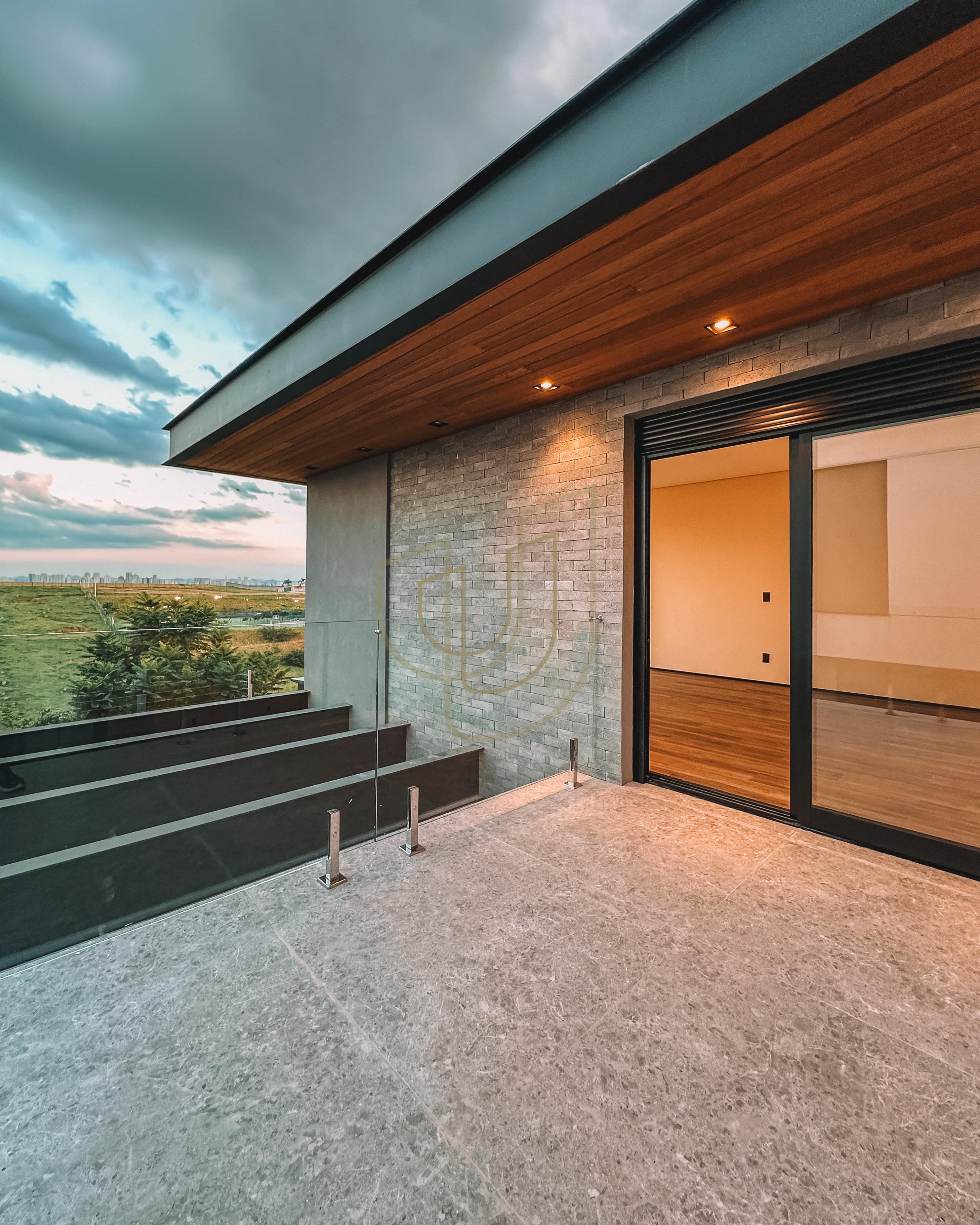 Sobrado sofisticado com vista excelente, com 4 su&iacute;tes em Urbanova - S&atilde;o Jos&eacute; dos Campos/SP  São José dos Campos - 