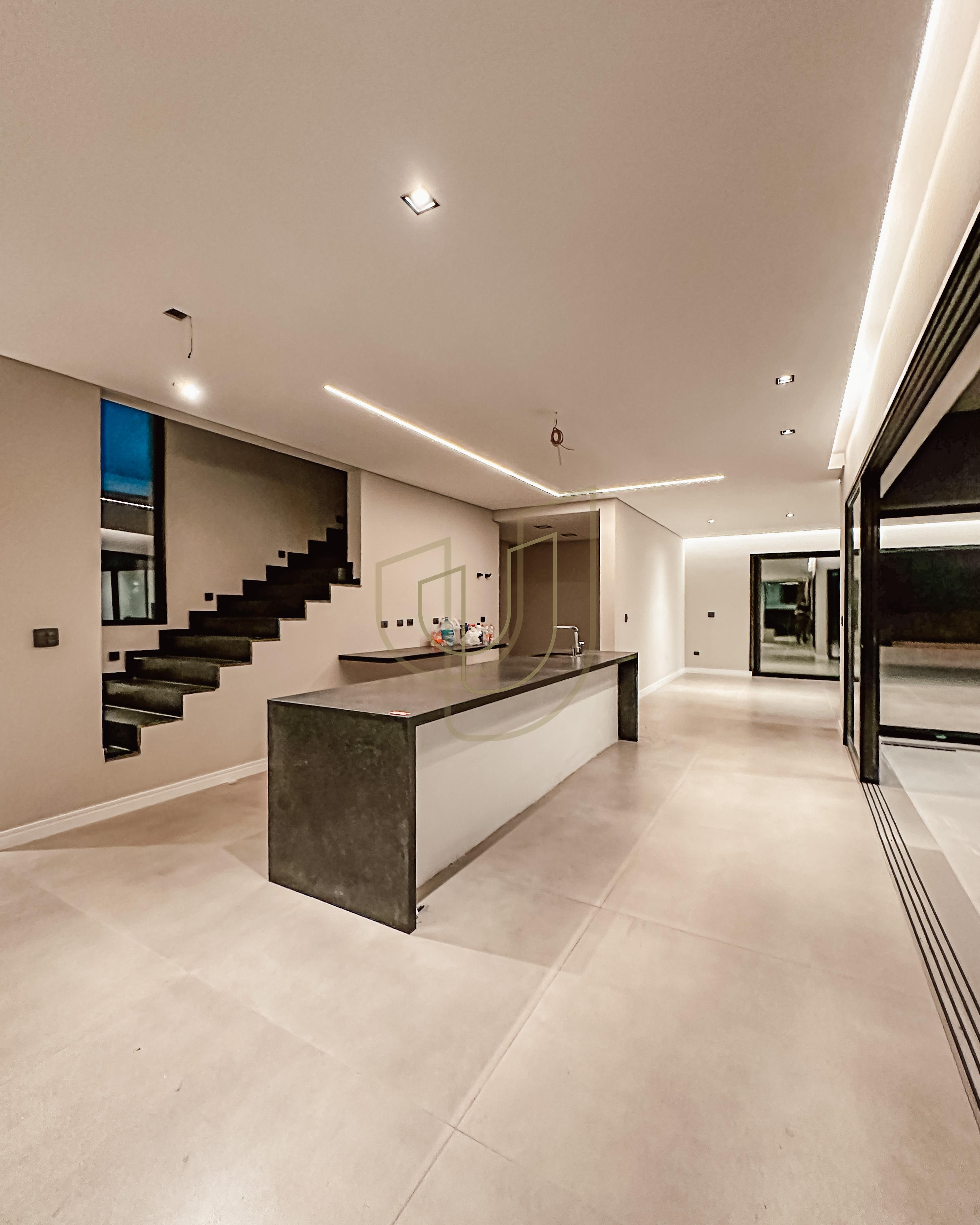 Sobrado sofisticado e moderno com 5 su&iacute;tes no Alphaville II - S&atilde;o Jos&eacute; dos Campos/SP  São José dos Campos - 