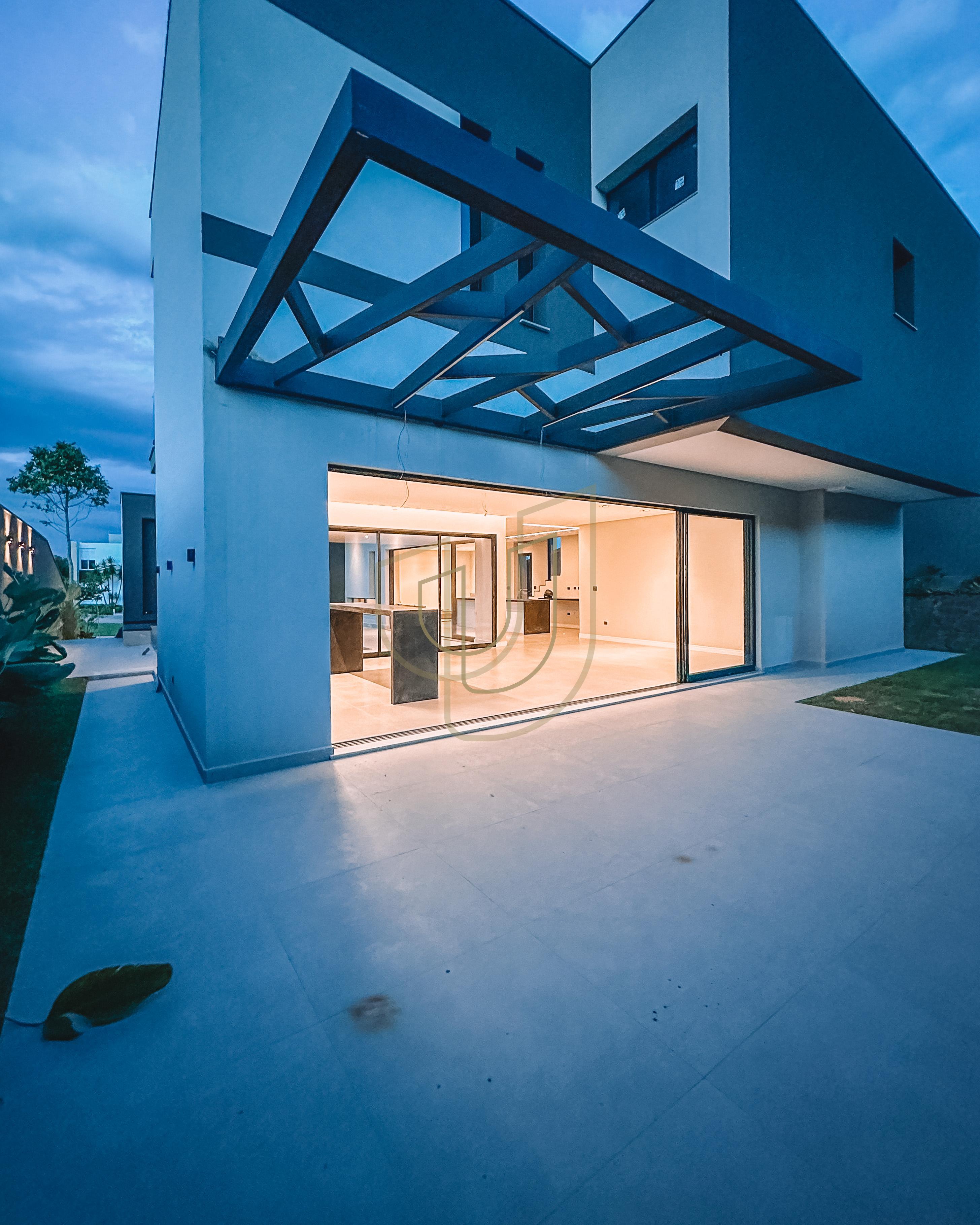 Sobrado sofisticado e moderno com 5 su&iacute;tes no Alphaville II - S&atilde;o Jos&eacute; dos Campos/SP  São José dos Campos - 