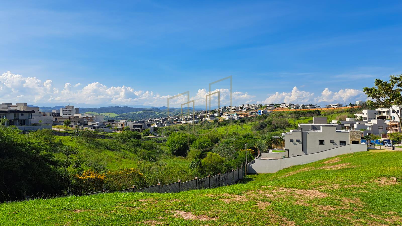Terreno com com vista no condom&iacute;nio Alphaville I - S&atilde;o Jos&eacute; dos Campos/SP  São José dos Campos - 