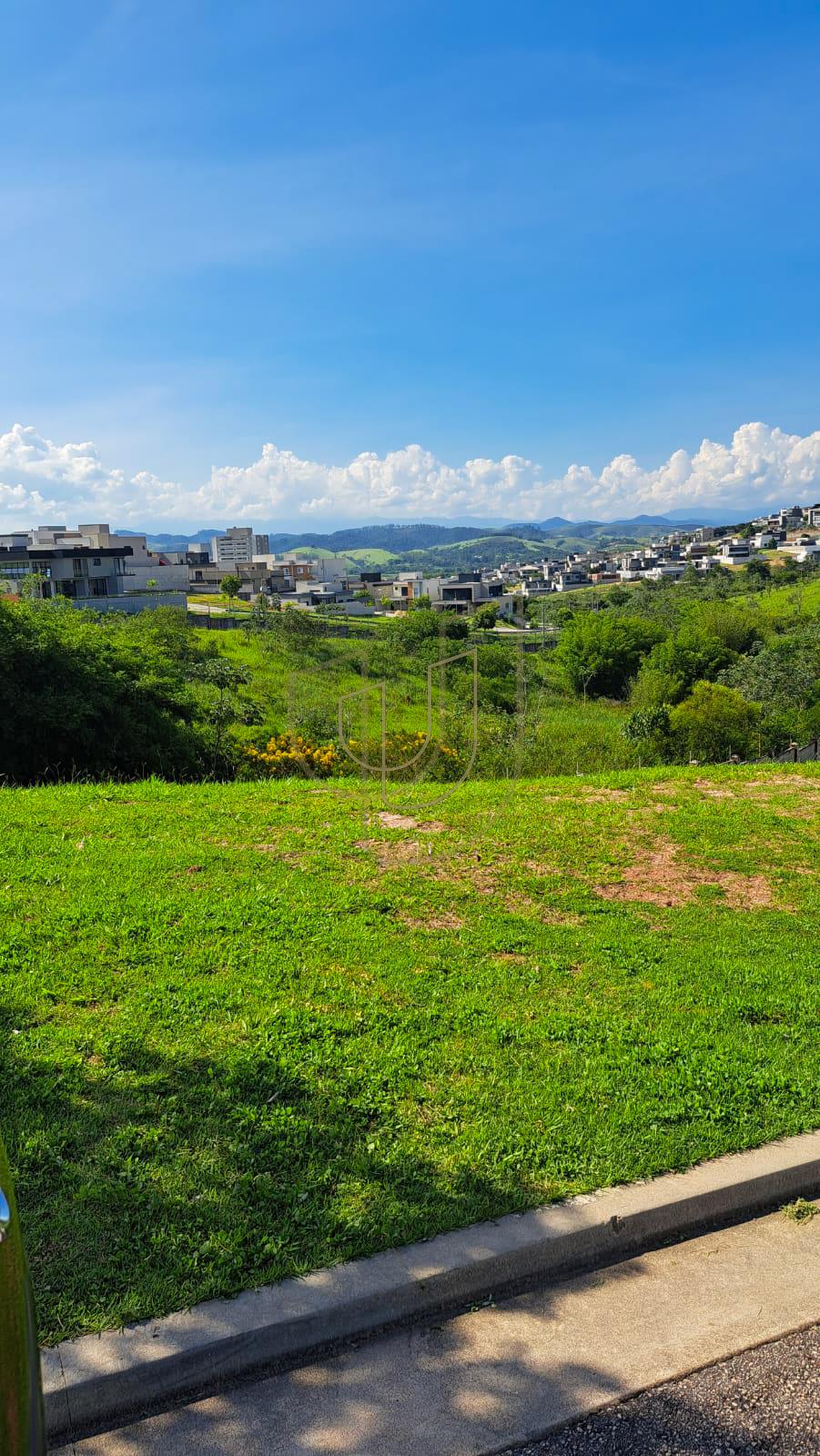 Terreno com com vista no condom&iacute;nio Alphaville I - S&atilde;o Jos&eacute; dos Campos/SP  São José dos Campos - 