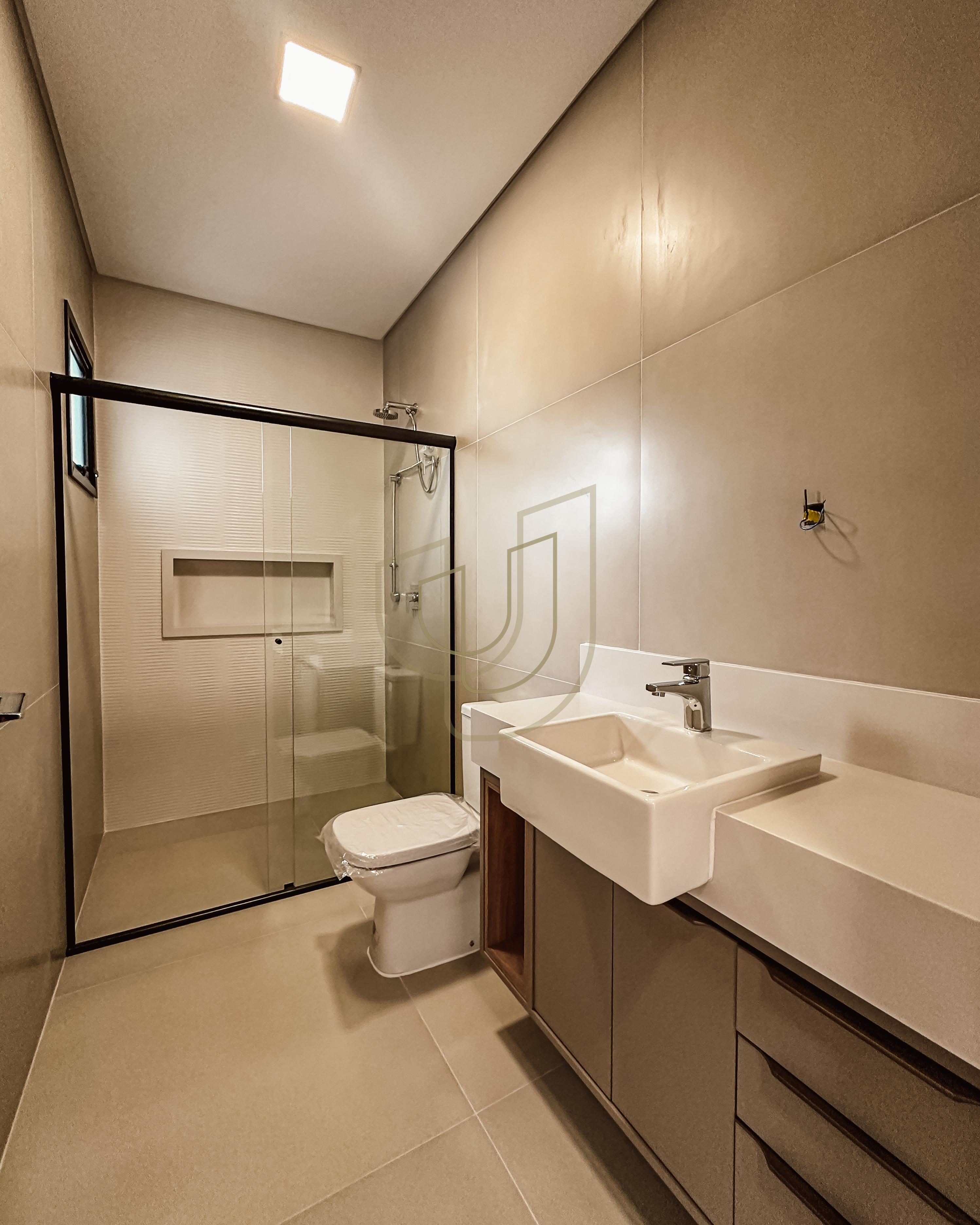 Sobrado sofisticado com vista &uacute;nica e com 5 su&iacute;tes em Alphaville - S&atilde;o Jos&eacute; dos Campos/SP  São José dos Campos - 