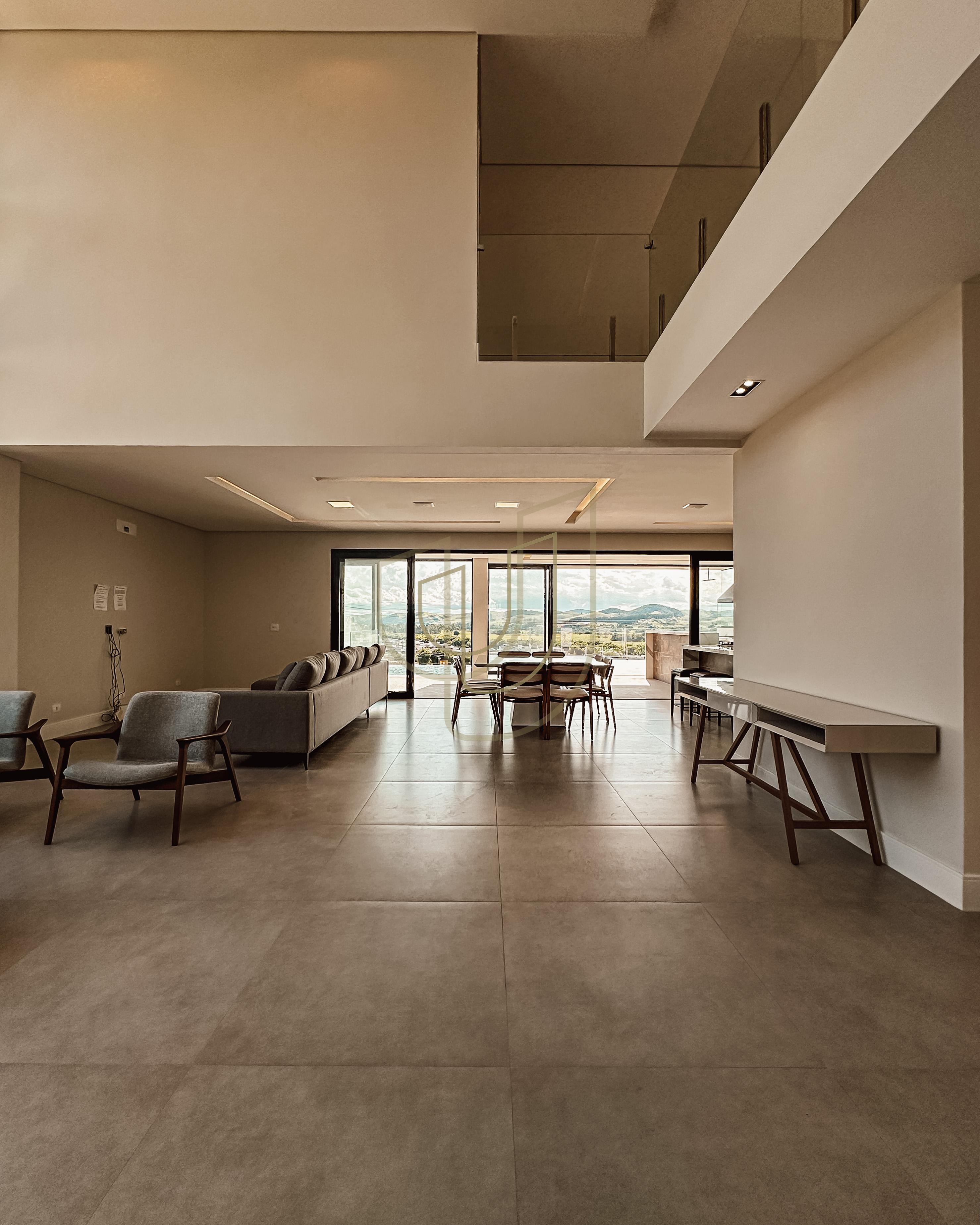 Sobrado sofisticado com vista &uacute;nica e com 5 su&iacute;tes em Alphaville - S&atilde;o Jos&eacute; dos Campos/SP  São José dos Campos - 