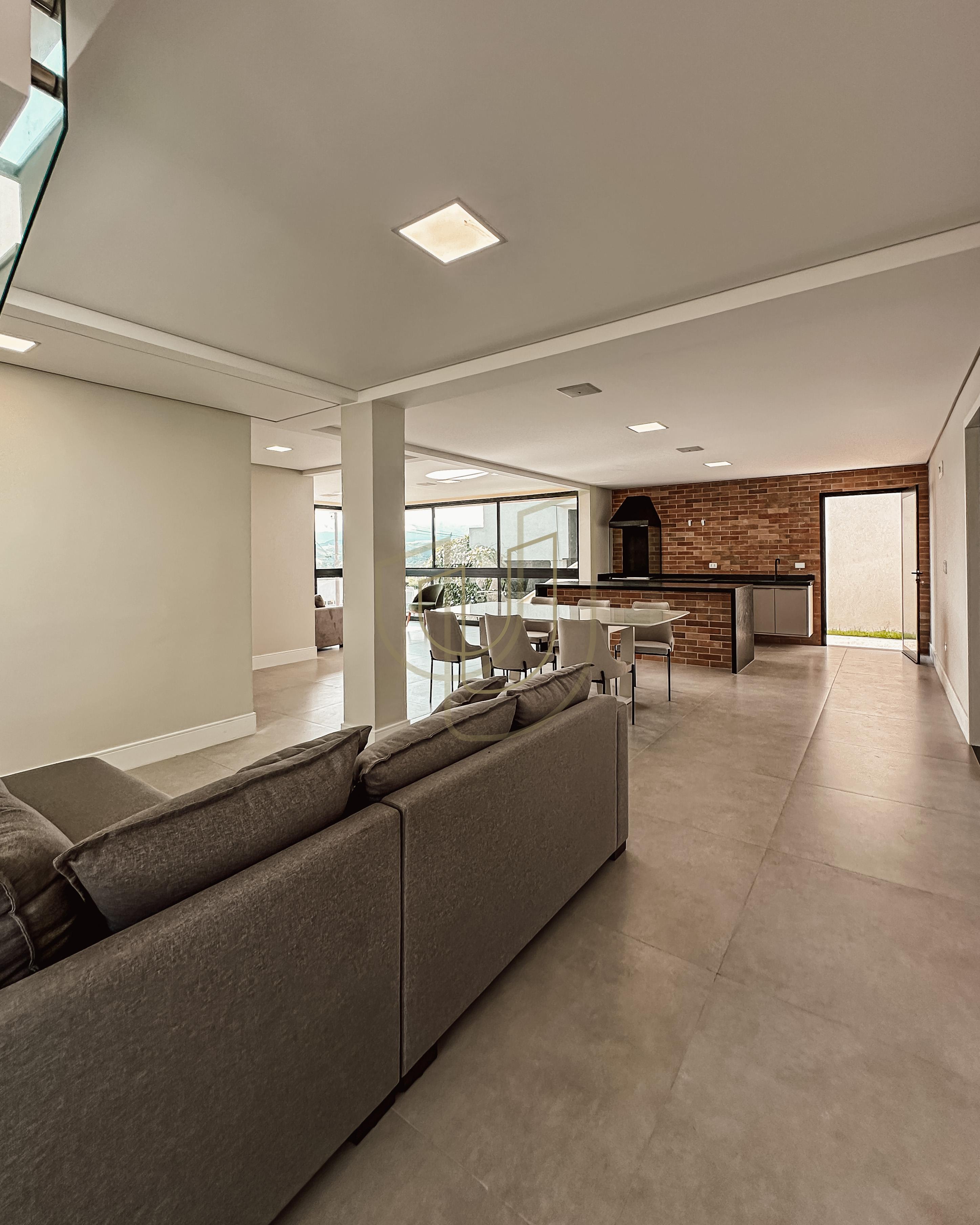 Sobrado sofisticado com vista &uacute;nica e com 5 su&iacute;tes em Alphaville - S&atilde;o Jos&eacute; dos Campos/SP  São José dos Campos - 