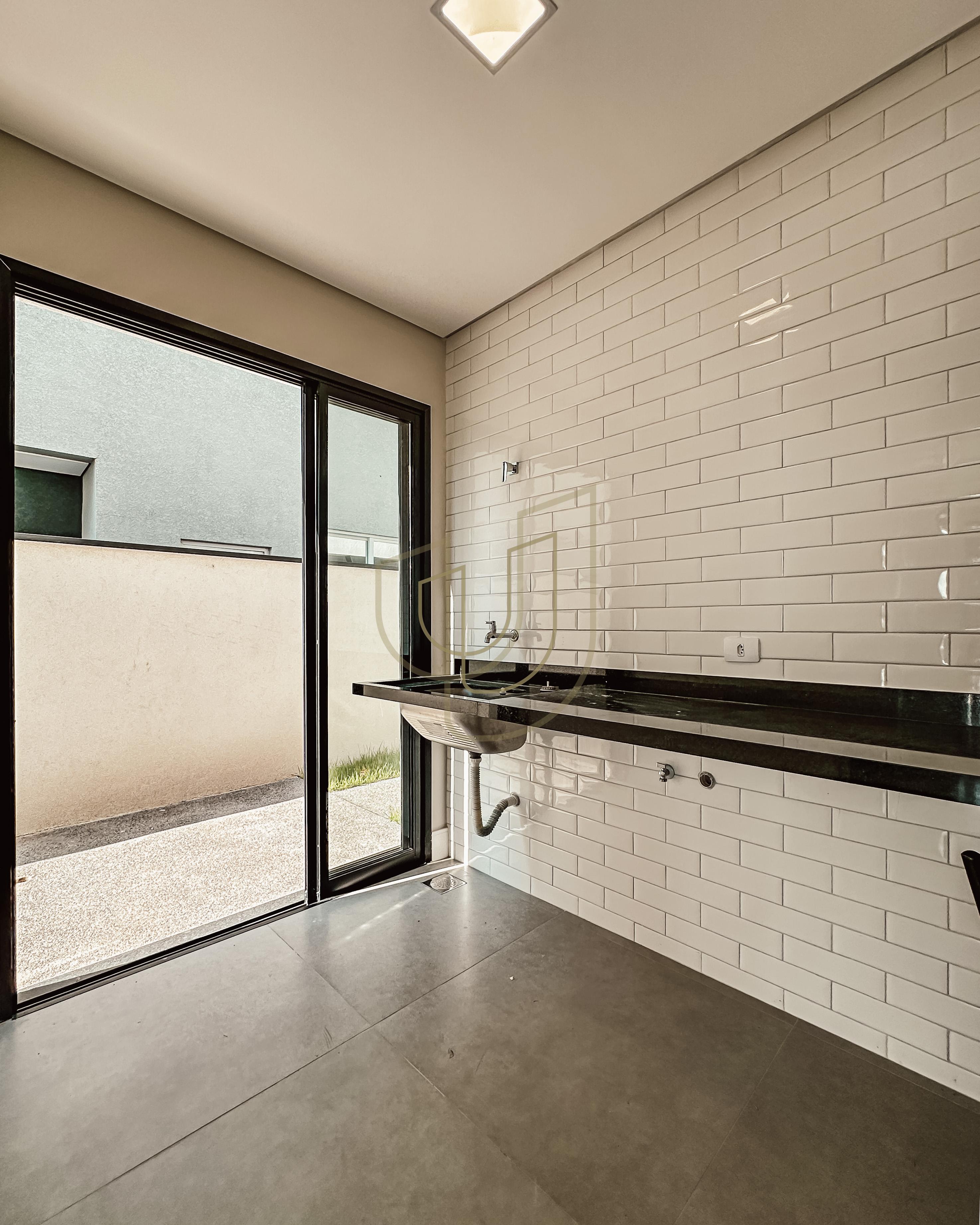 Sobrado sofisticado com vista &uacute;nica e com 5 su&iacute;tes em Alphaville - S&atilde;o Jos&eacute; dos Campos/SP  São José dos Campos - 