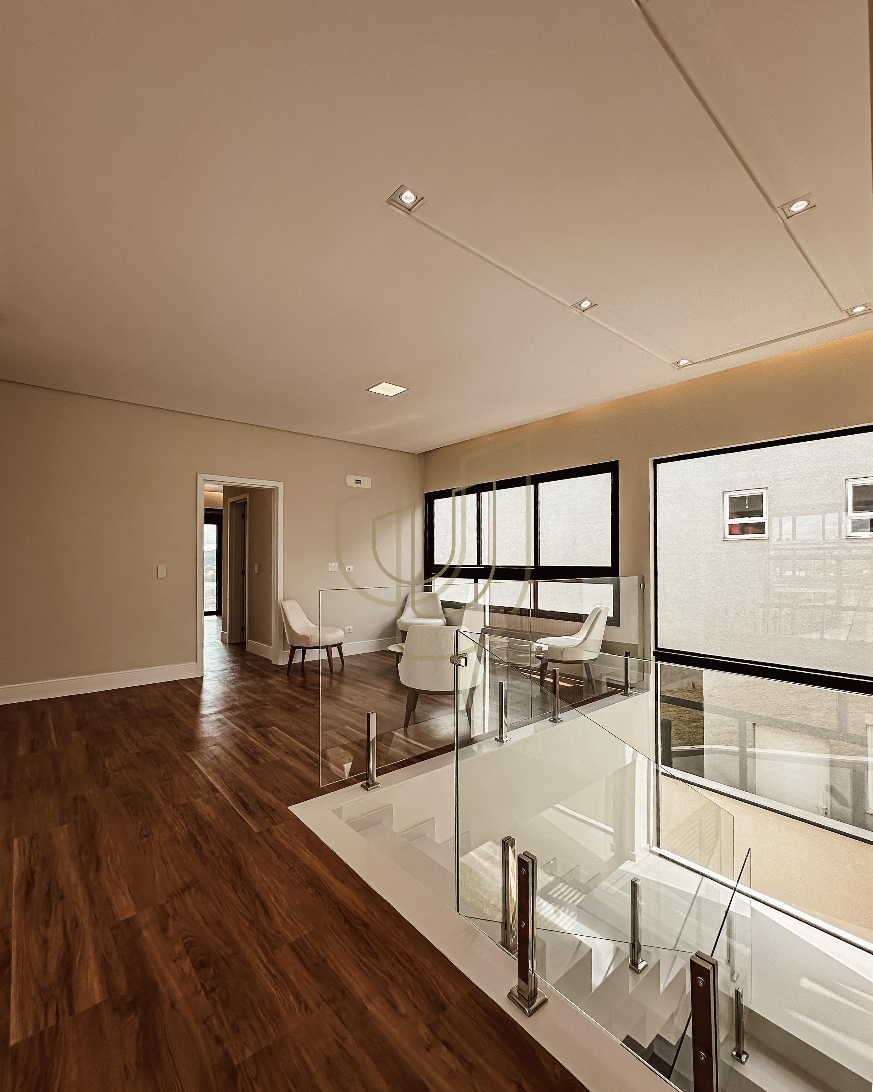 Sobrado sofisticado com vista &uacute;nica e com 5 su&iacute;tes em Alphaville - S&atilde;o Jos&eacute; dos Campos/SP  São José dos Campos - 