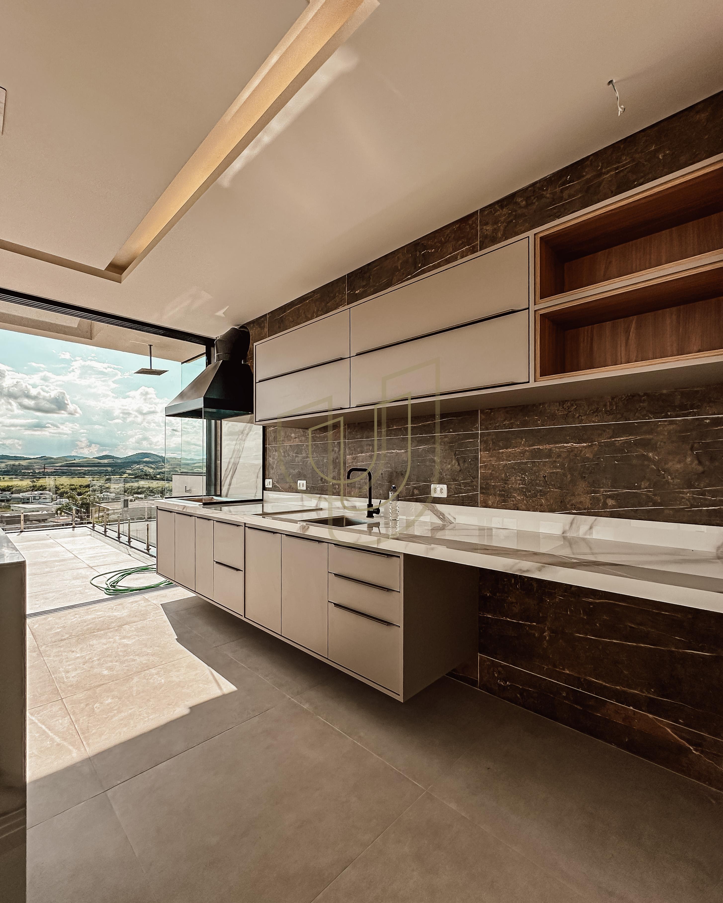 Sobrado sofisticado com vista &uacute;nica e com 5 su&iacute;tes em Alphaville - S&atilde;o Jos&eacute; dos Campos/SP  São José dos Campos - 