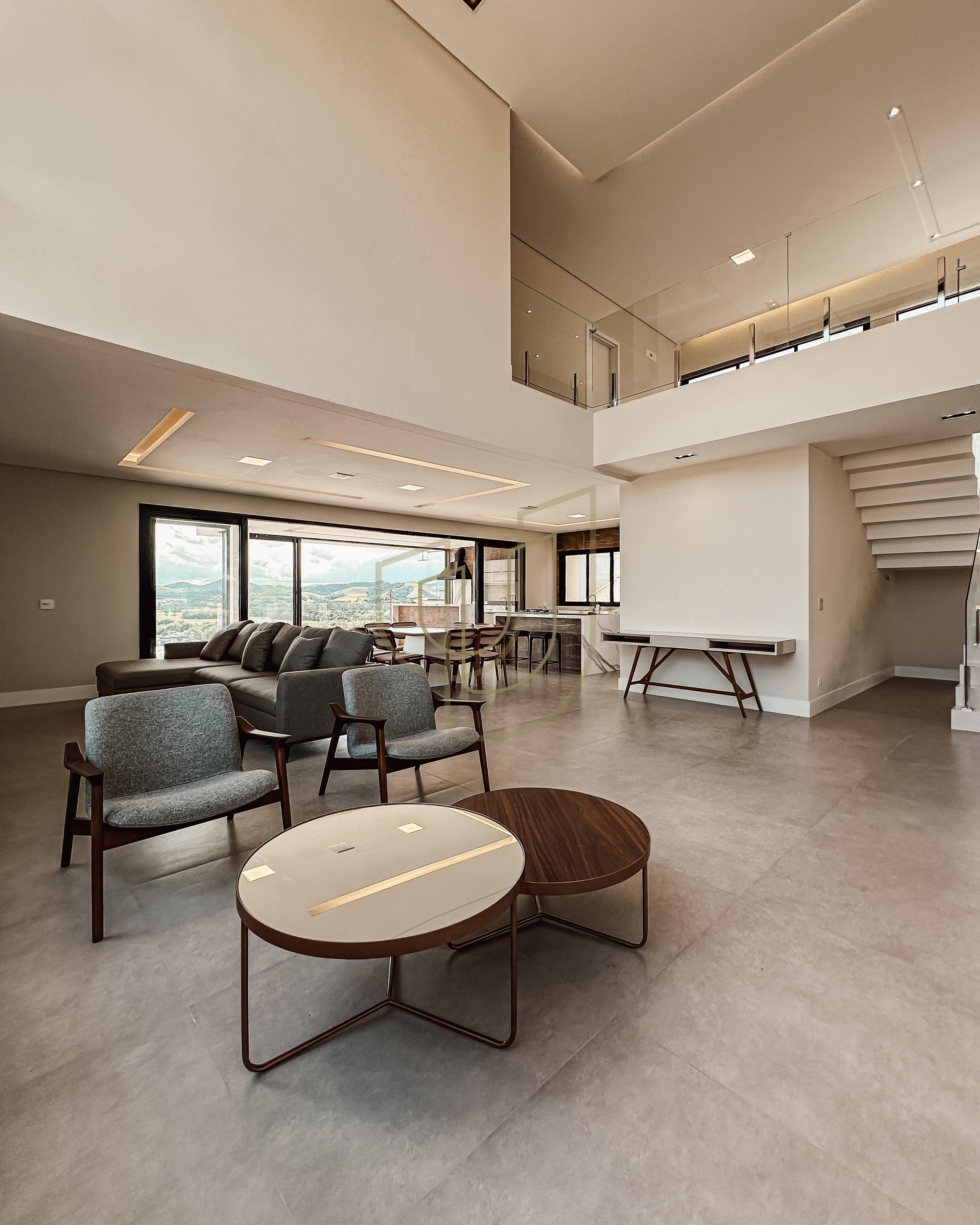 Sobrado sofisticado com vista &uacute;nica e com 5 su&iacute;tes em Alphaville - S&atilde;o Jos&eacute; dos Campos/SP  São José dos Campos - 