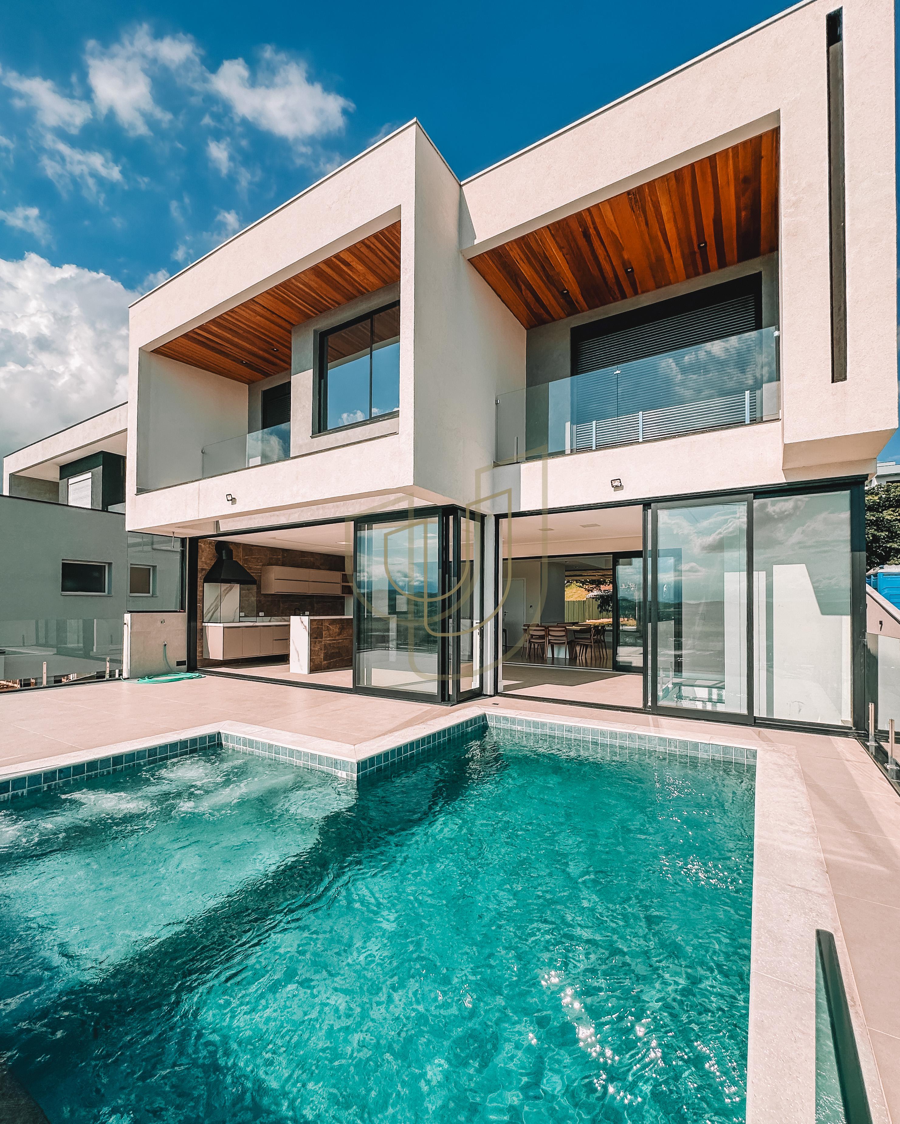 Sobrado sofisticado com vista &uacute;nica e com 5 su&iacute;tes em Alphaville - S&atilde;o Jos&eacute; dos Campos/SP  São José dos Campos - 