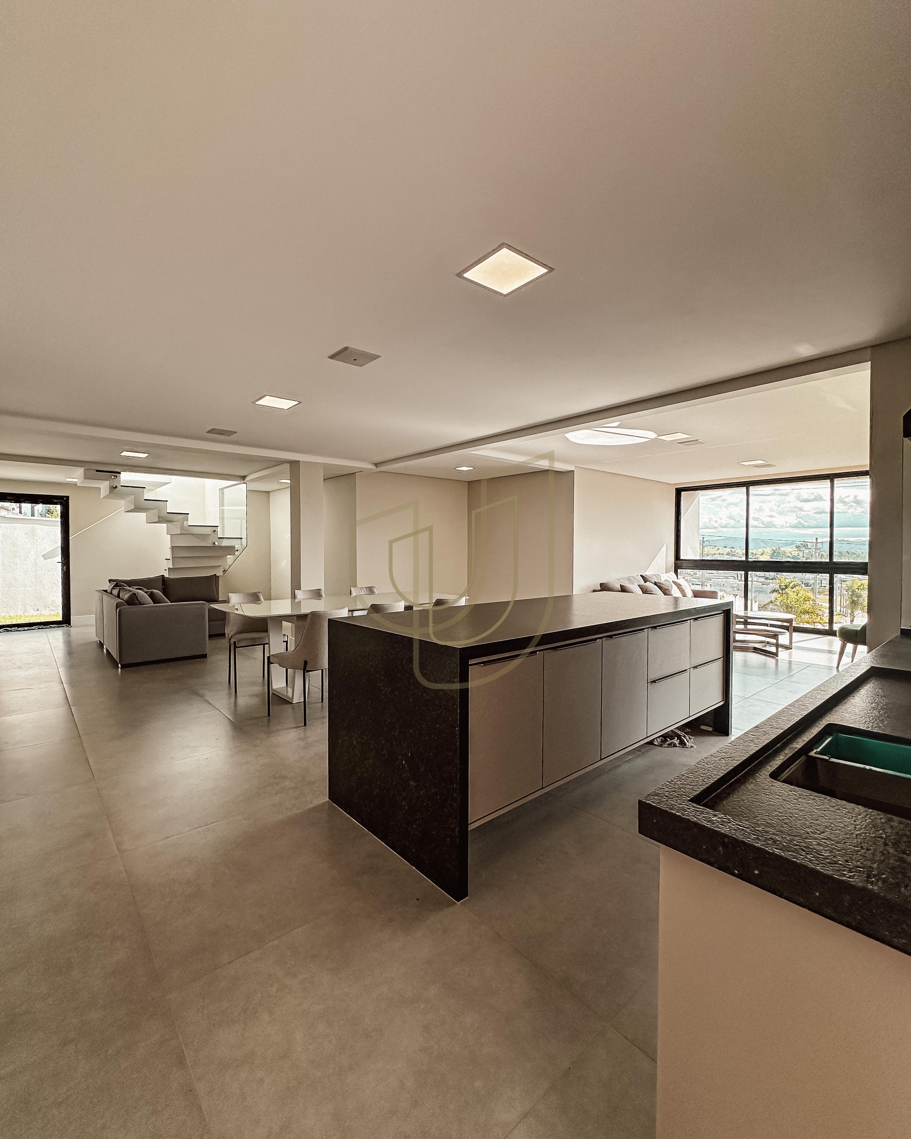 Sobrado sofisticado com vista &uacute;nica e com 5 su&iacute;tes em Alphaville - S&atilde;o Jos&eacute; dos Campos/SP  São José dos Campos - 